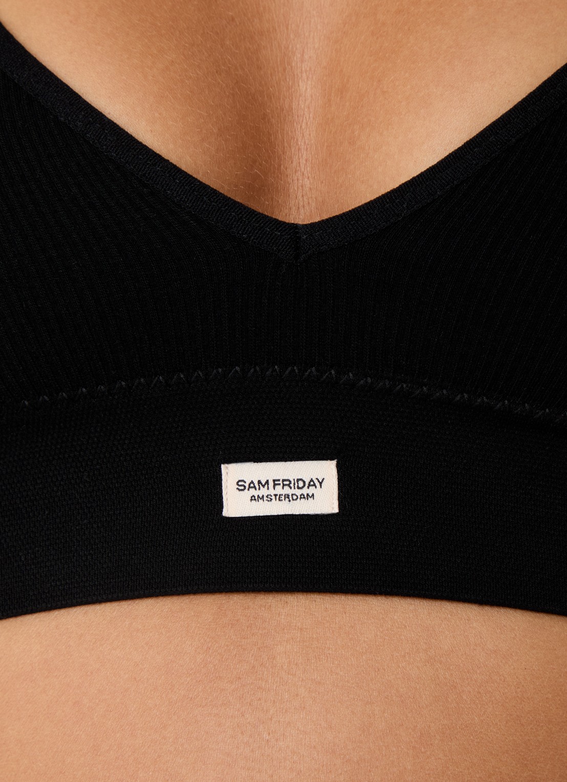 Sam Friday Fay bralette met ribstructuur - detail 2 zwart
