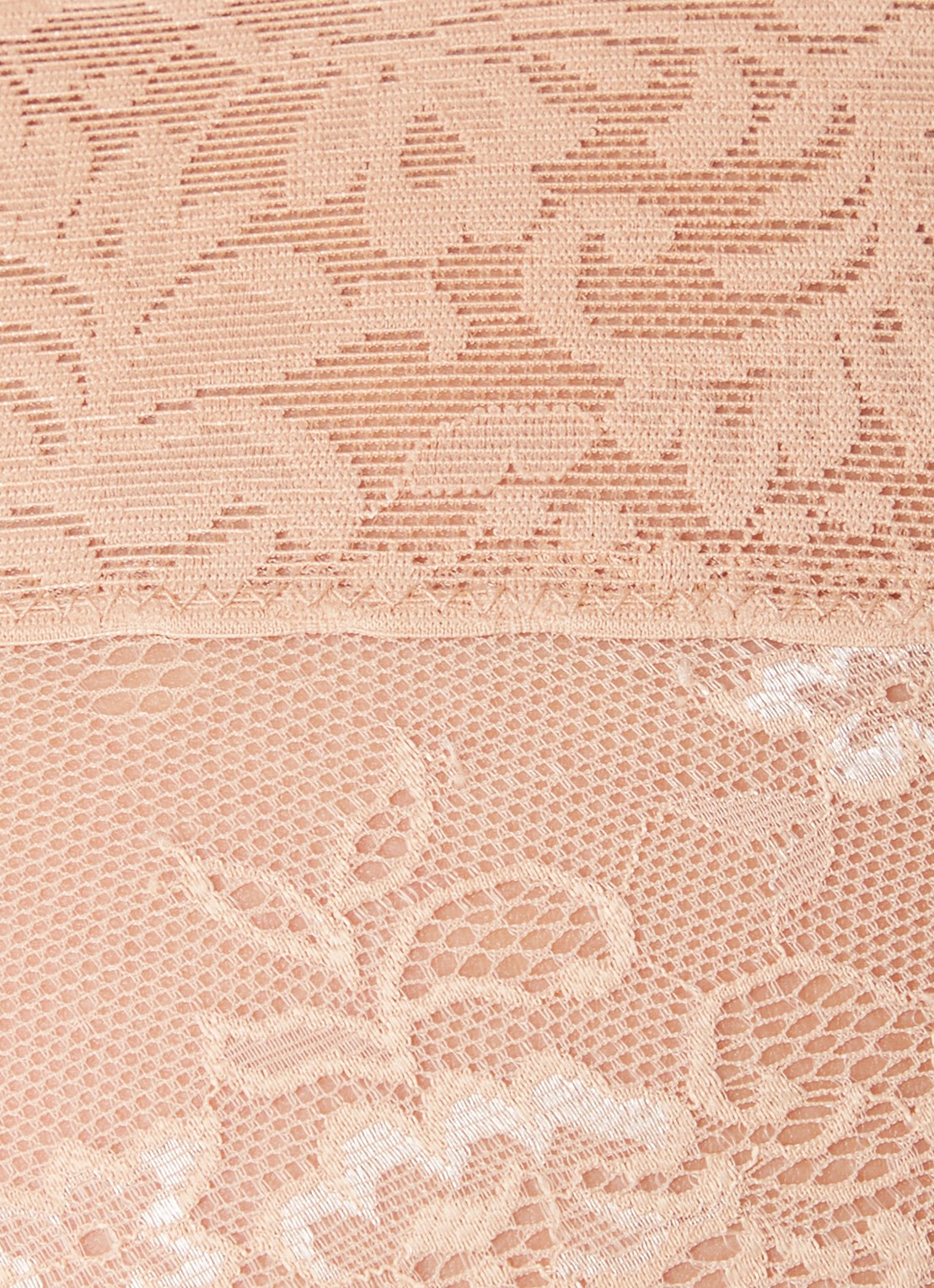Sam Friday Pam slip van kant  - detail 5 zand