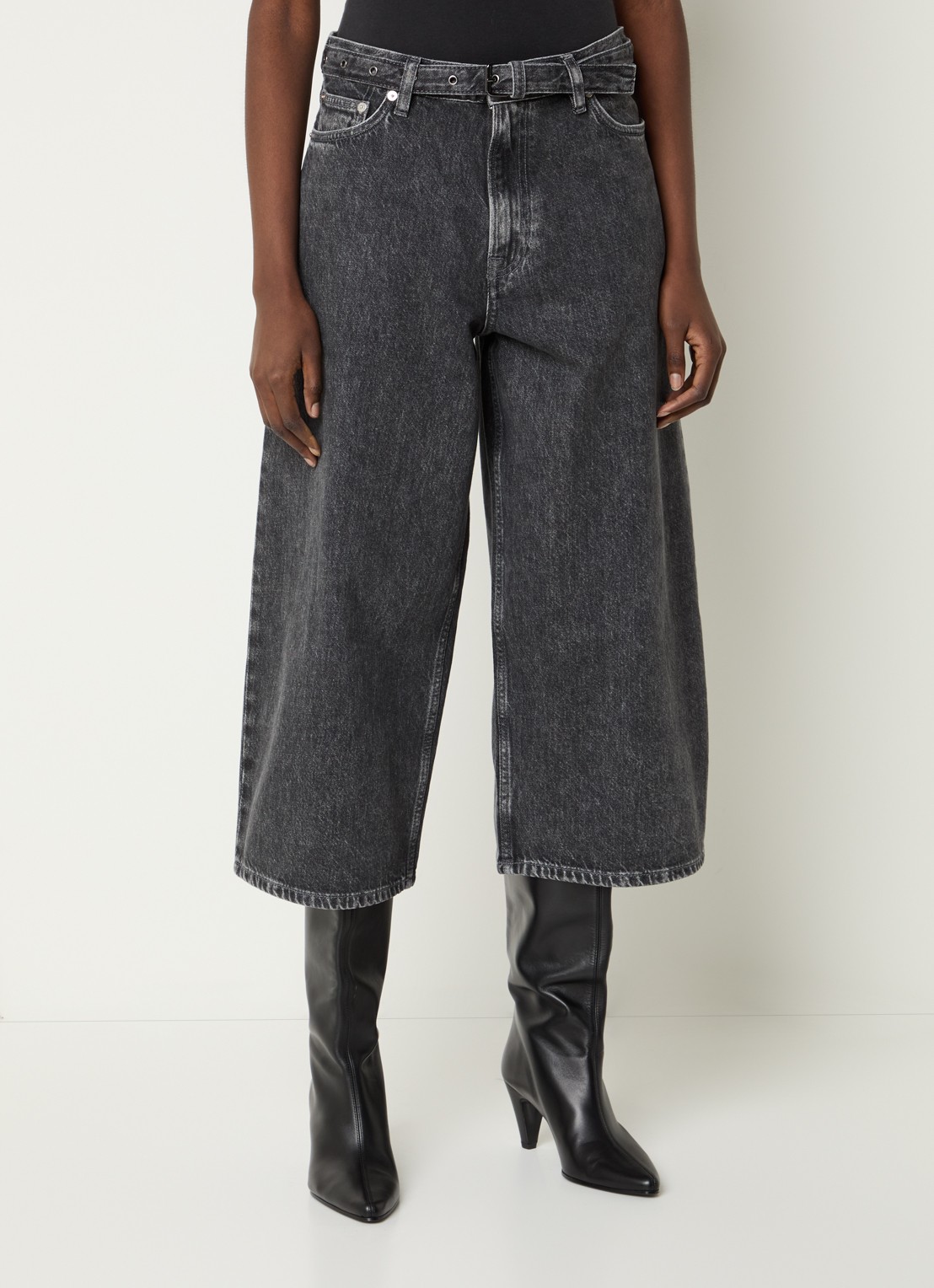 SAMSØE SAMSØE Harper high waist wide fit culotte van denim - detail 2 grijs