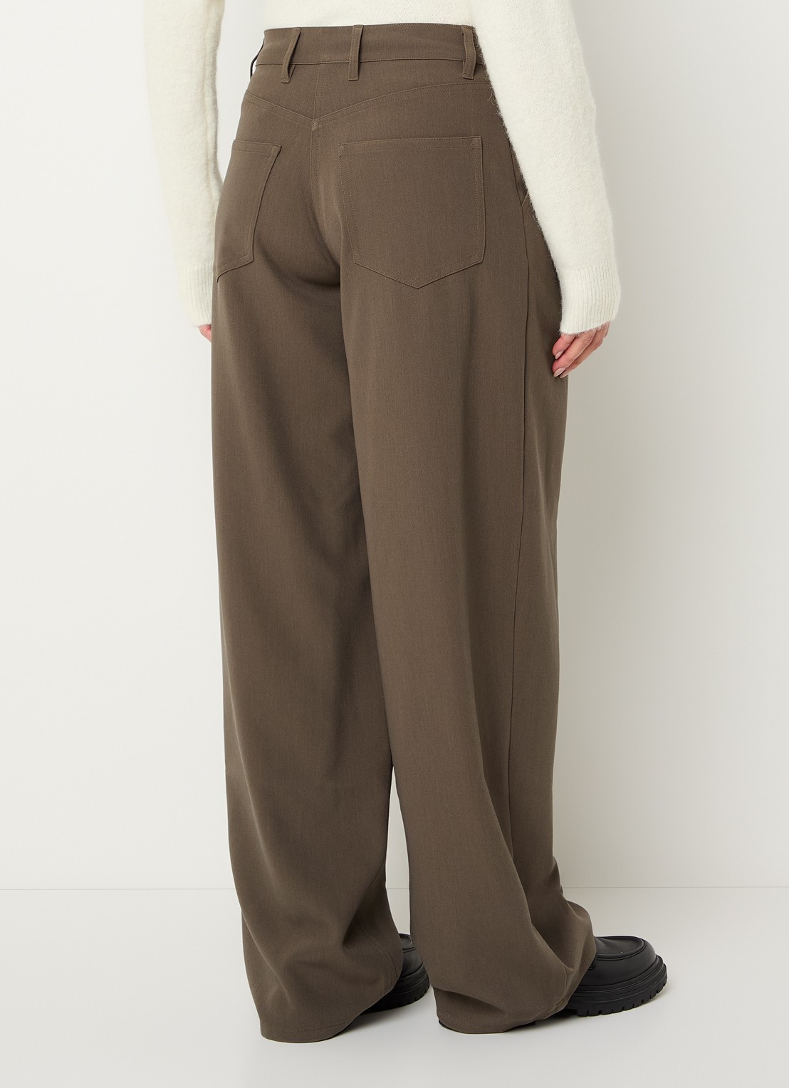 SAMSØE SAMSØE Harper high waist wide fit pantalon met steekzakken - achterkant bruin