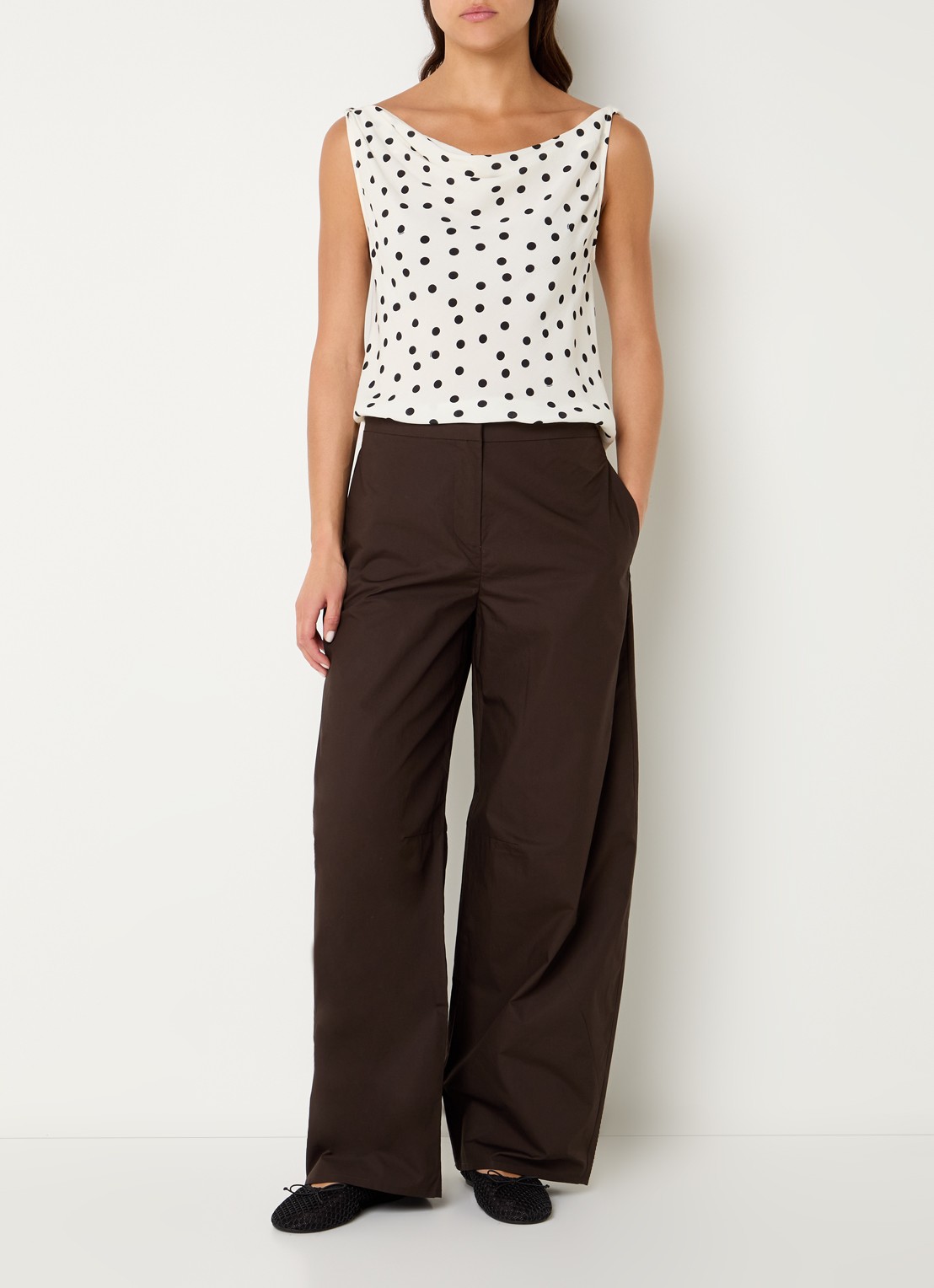 SAMSØE SAMSØE High waist wide fit broek in linnenblend met steekzakken - voorkant 3 donkerbruin