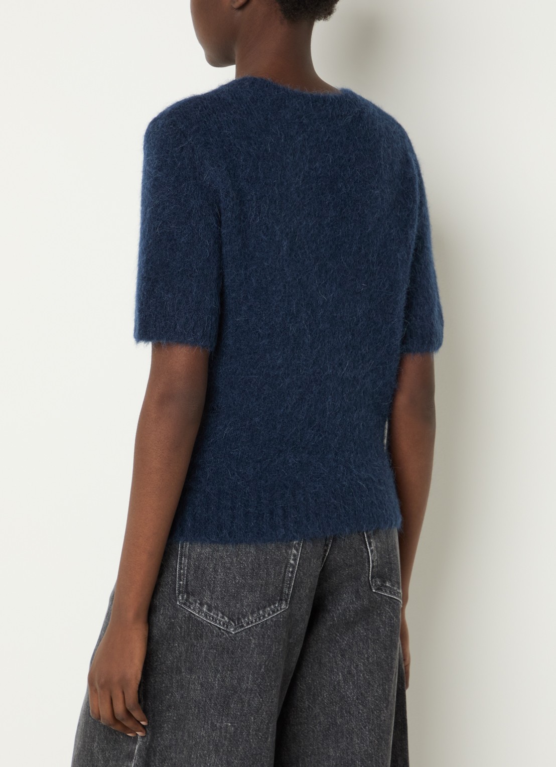 SAMSØE SAMSØE Jeanne fijngebreide top in alpaca wolblend - achterkant indigo