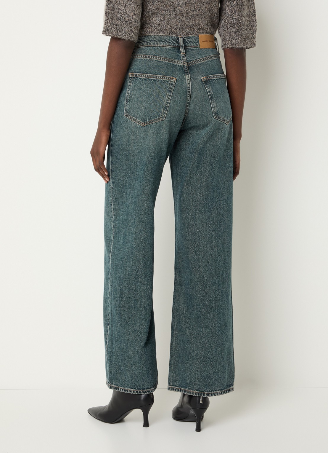 SAMSØE SAMSØE Rebecca high waist straight leg jeans met medium wassing - achterkant indigo