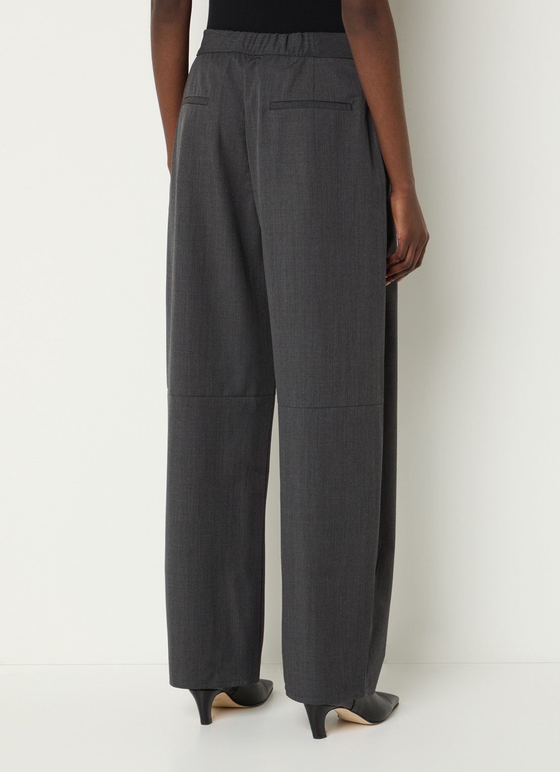 SAMSØE SAMSØE Roko mid waist loose fit pantalon in wolblend - achterkant 4 grijsmele