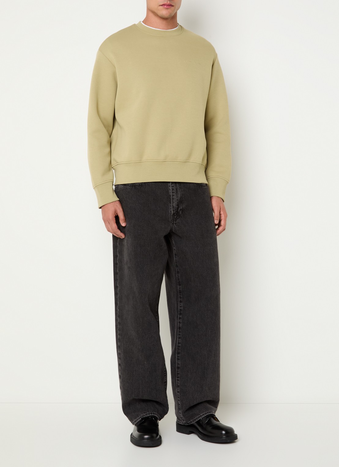 SAMSØE SAMSØE Saethan sweater met logoborduring - voorkant 3 olijfgroen