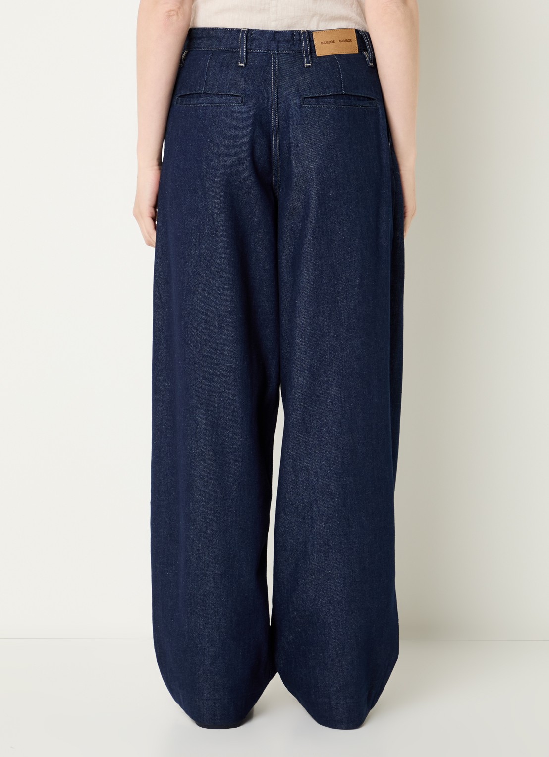SAMSØE SAMSØE Saharper high waist loose fit jeans met donkere wassing - achterkant 2 indigo