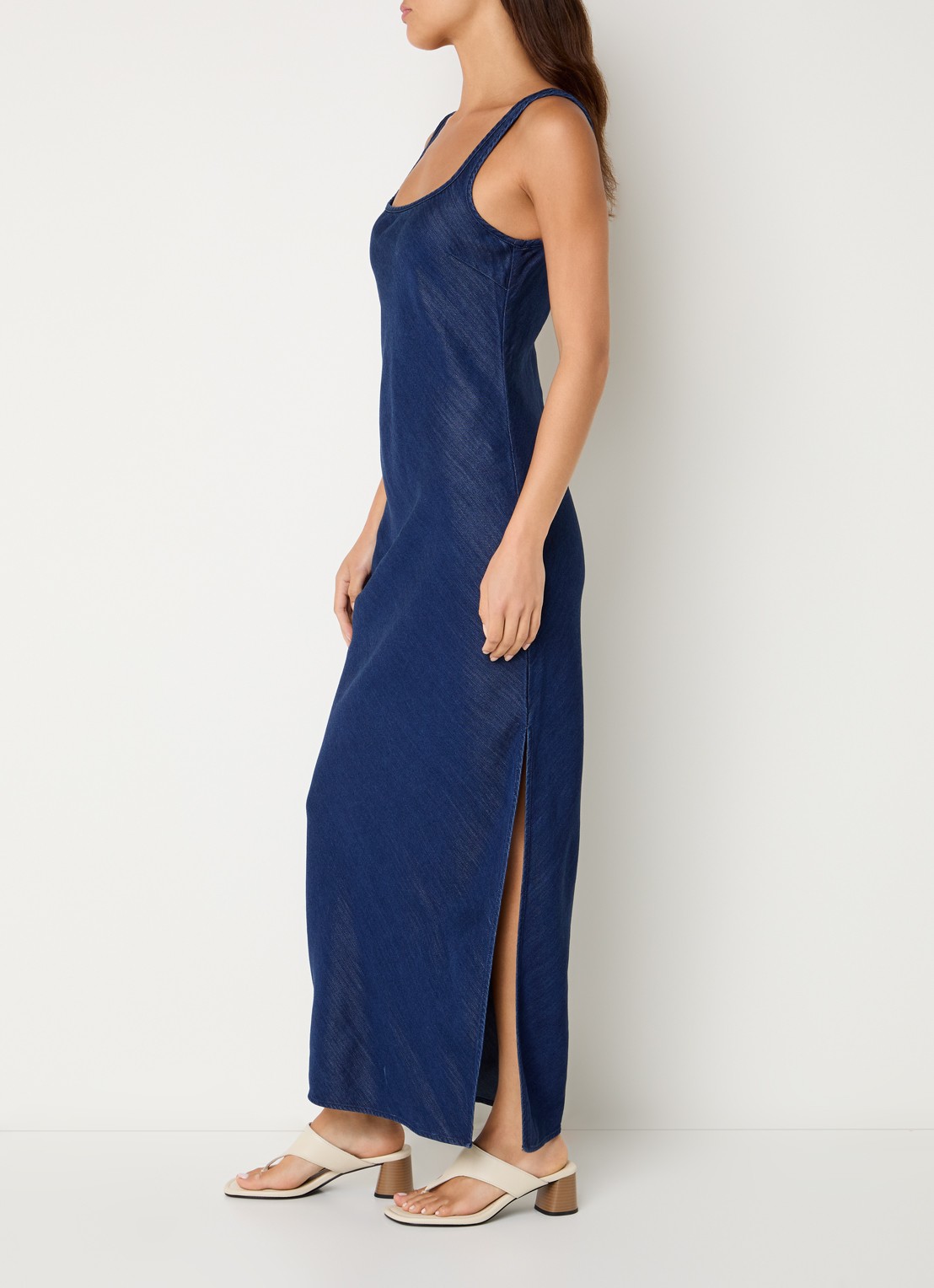 SAMSØE SAMSØE Sasunna maxi jurk van chambray met split - voorkant 4 indigo