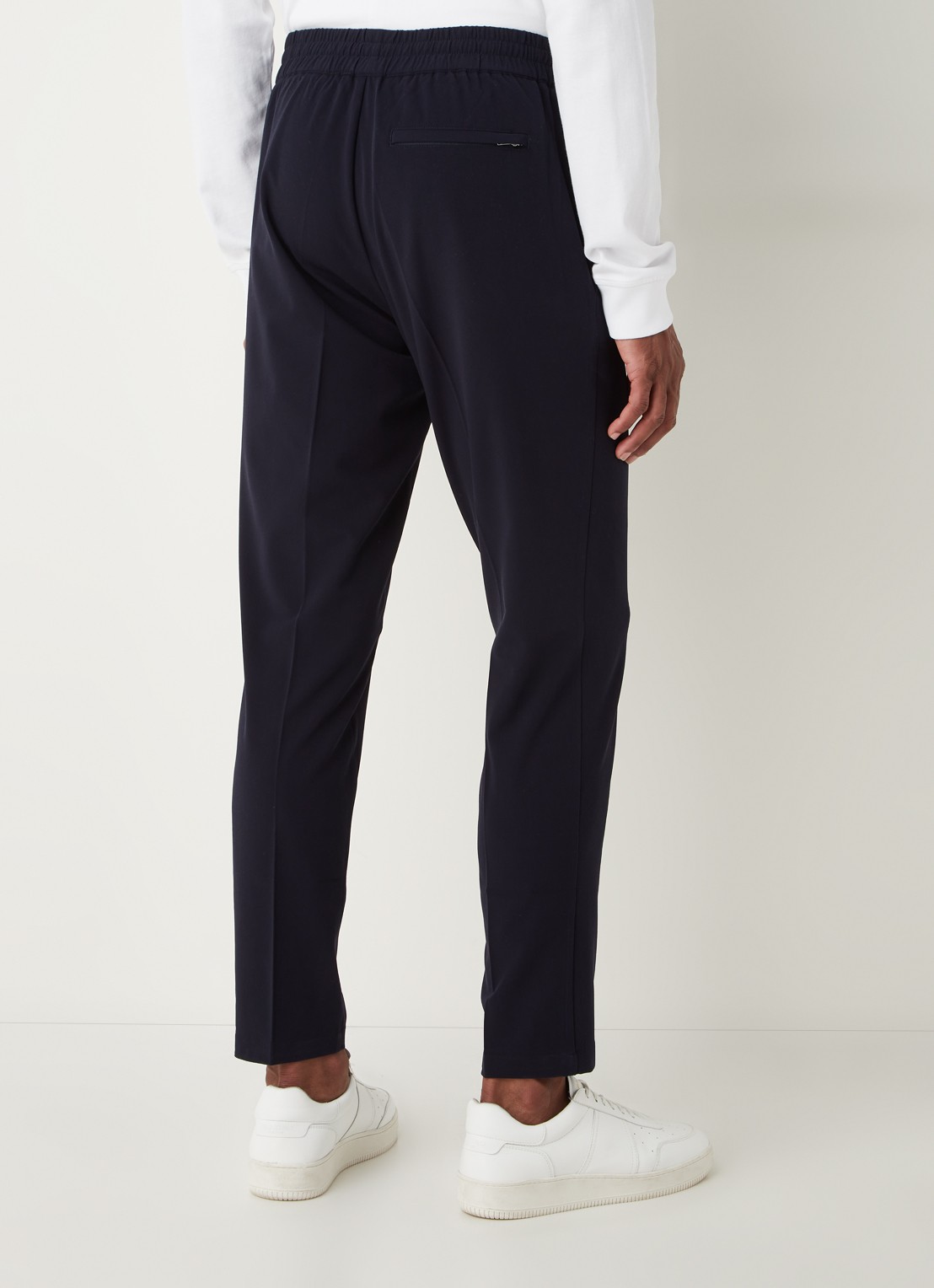 SAMSØE SAMSØE Smithy tapered fit cropped pantalon met persplooi - achterkant 3 donkerblauw