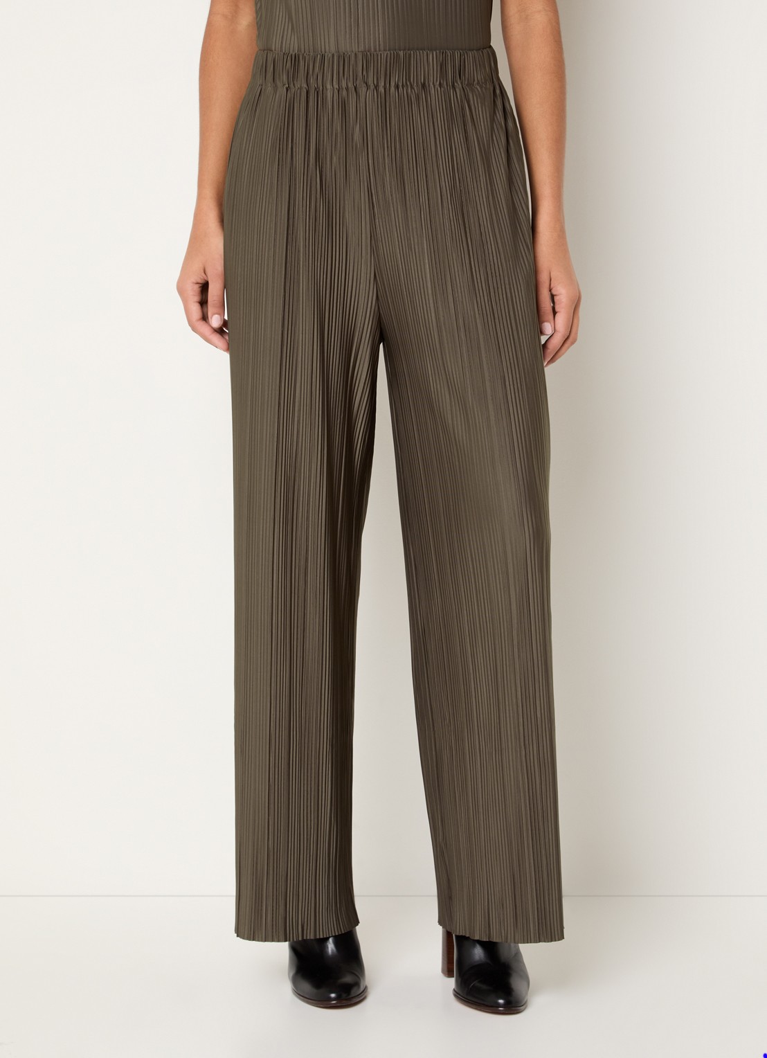 SAMSØE SAMSØE Uma high waist loose fit pantalon met ribstructuur - detail 4 bruin