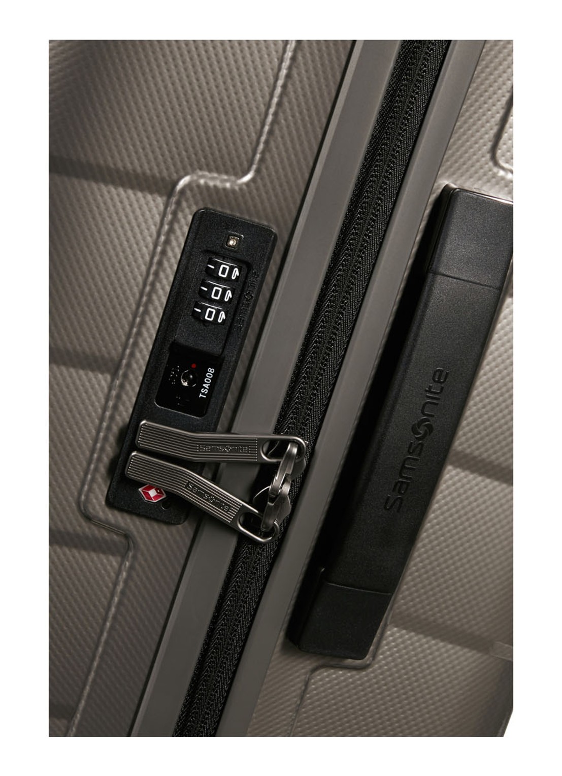 Samsonite Attrix spinner 69 cm - detail 5 transparant
