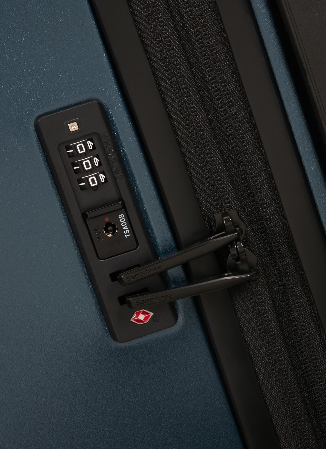 Samsonite Fyrm vergrootbare spinner 67 cm - detail 5 staalblauw