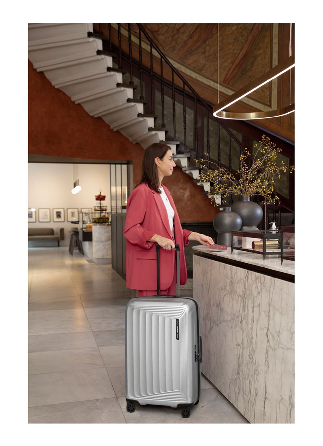 Samsonite Nuon vergrootbare spinner 75 cm - voorkant 5 zilver