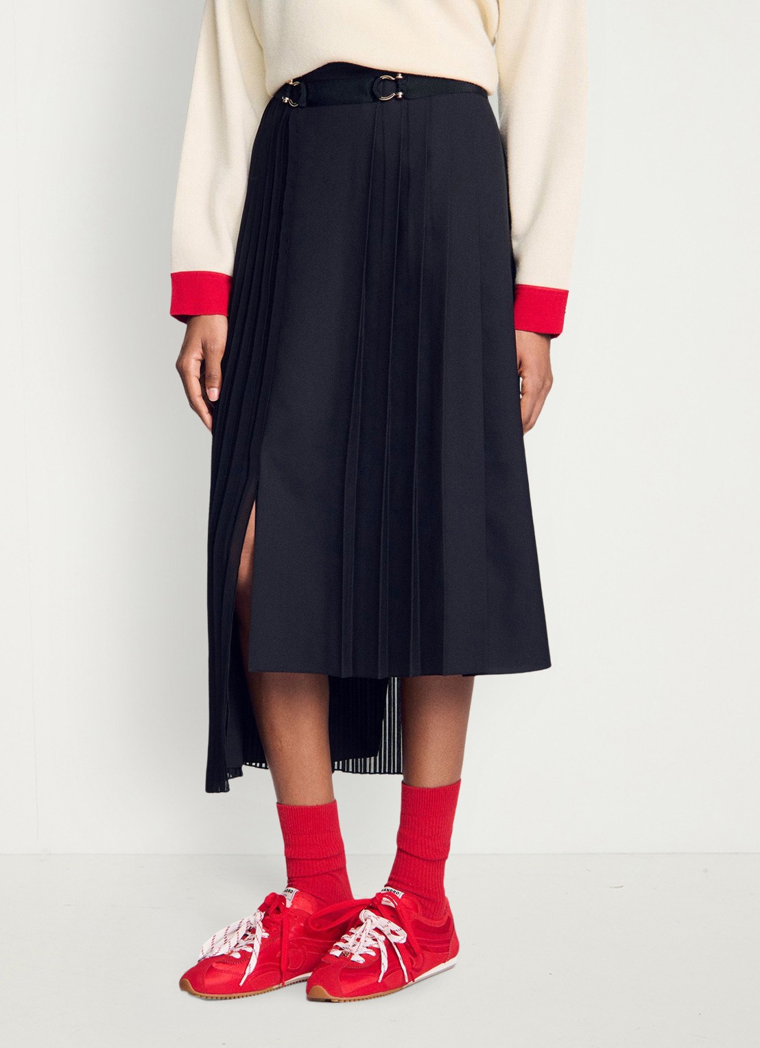 Sandro Asymmetrische midi rok met plooidetail - detail 4 zwart