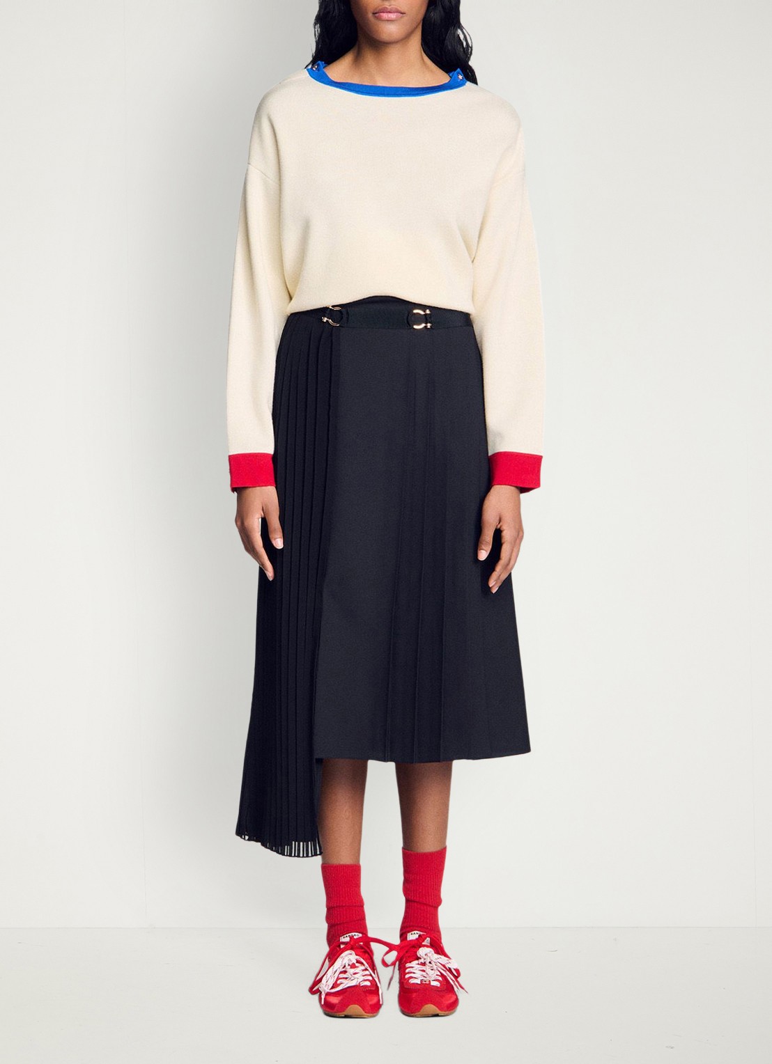 Sandro Asymmetrische midi rok met plooidetail - detail 5 zwart