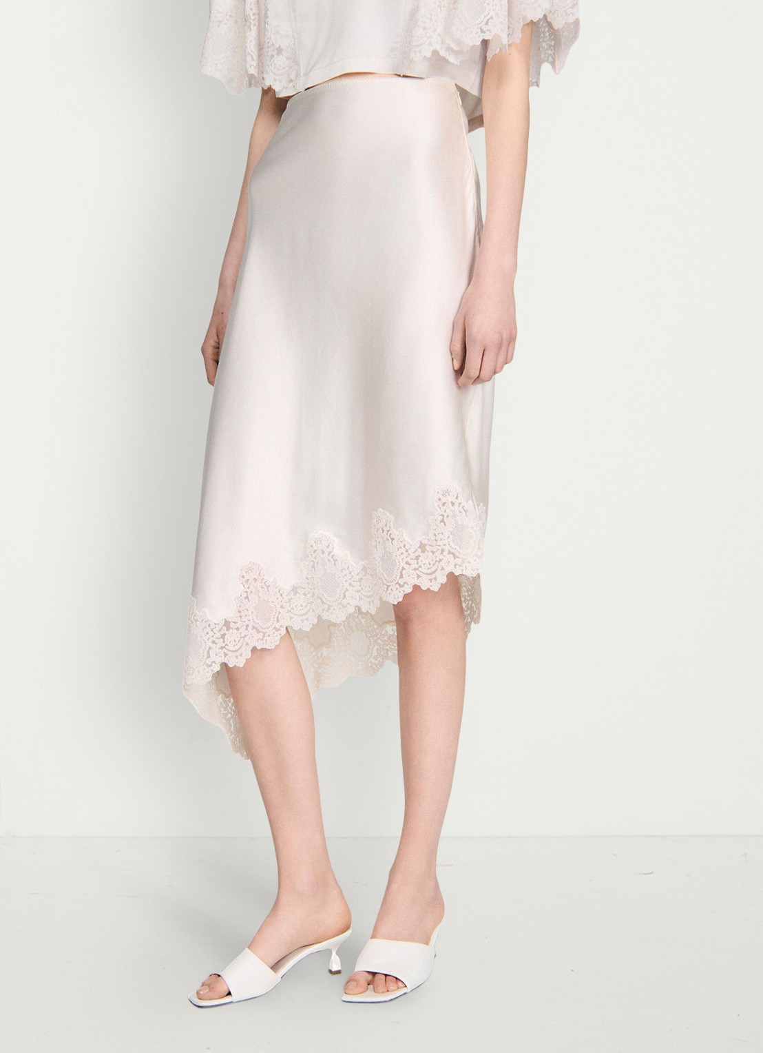 Sandro  Asymmetrische rok met details van kant - detail 3 ecru / wit