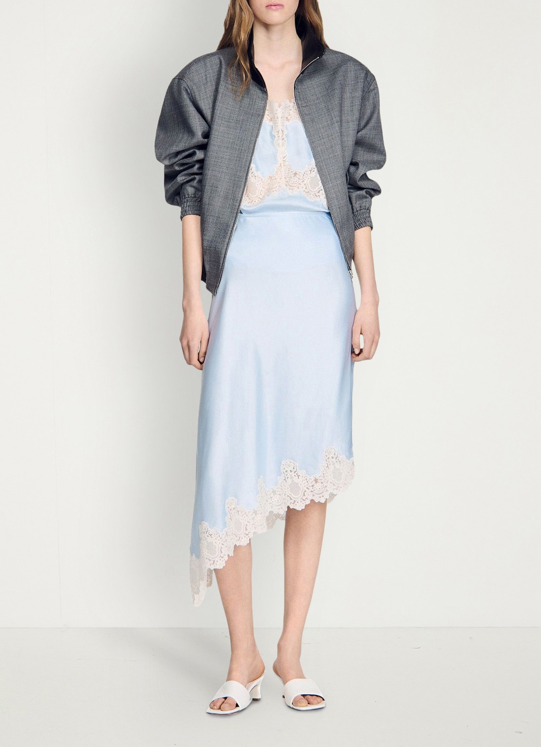 Sandro  Asymmetrische rok met details van kant - voorkant 2 blauw / ecru