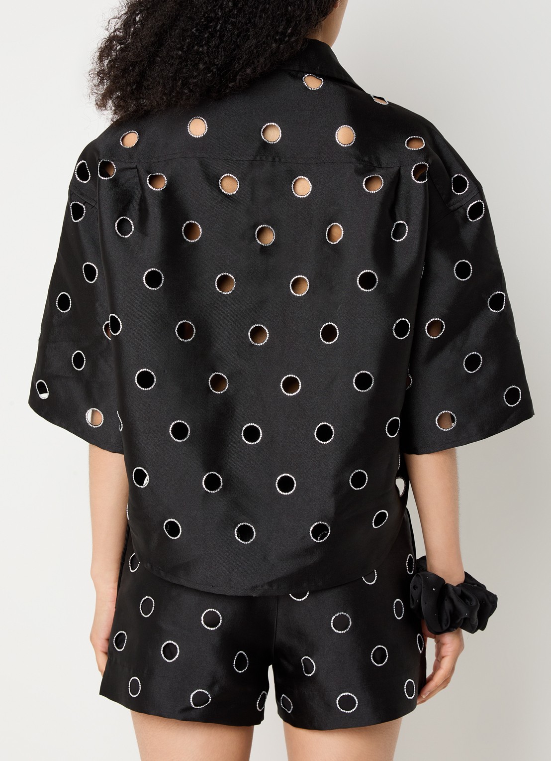 Sandro Blouse met cut-out detail en strass - achterkant zwart