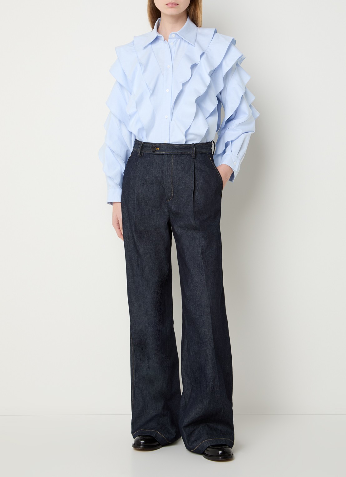 Sandro Blouse met volant - voorkant 2 lichtblauw