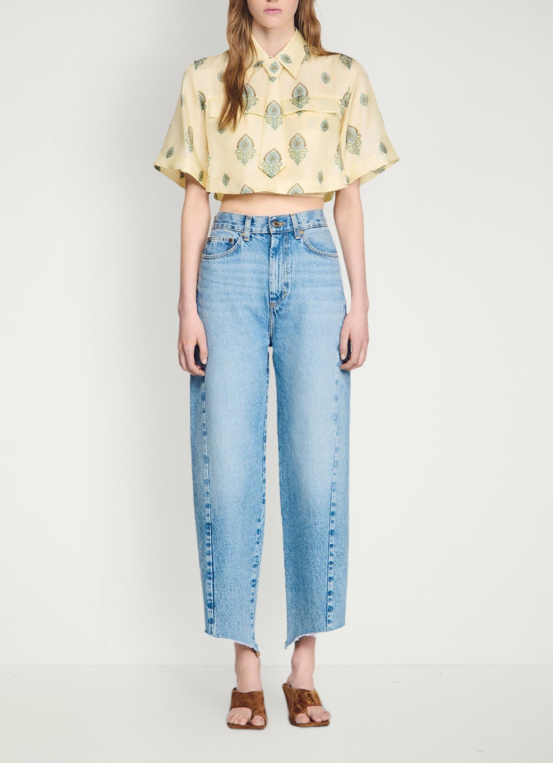 Sandro Cropped blouse met stropdas en paisley dessin - detail 4 lichtgeel