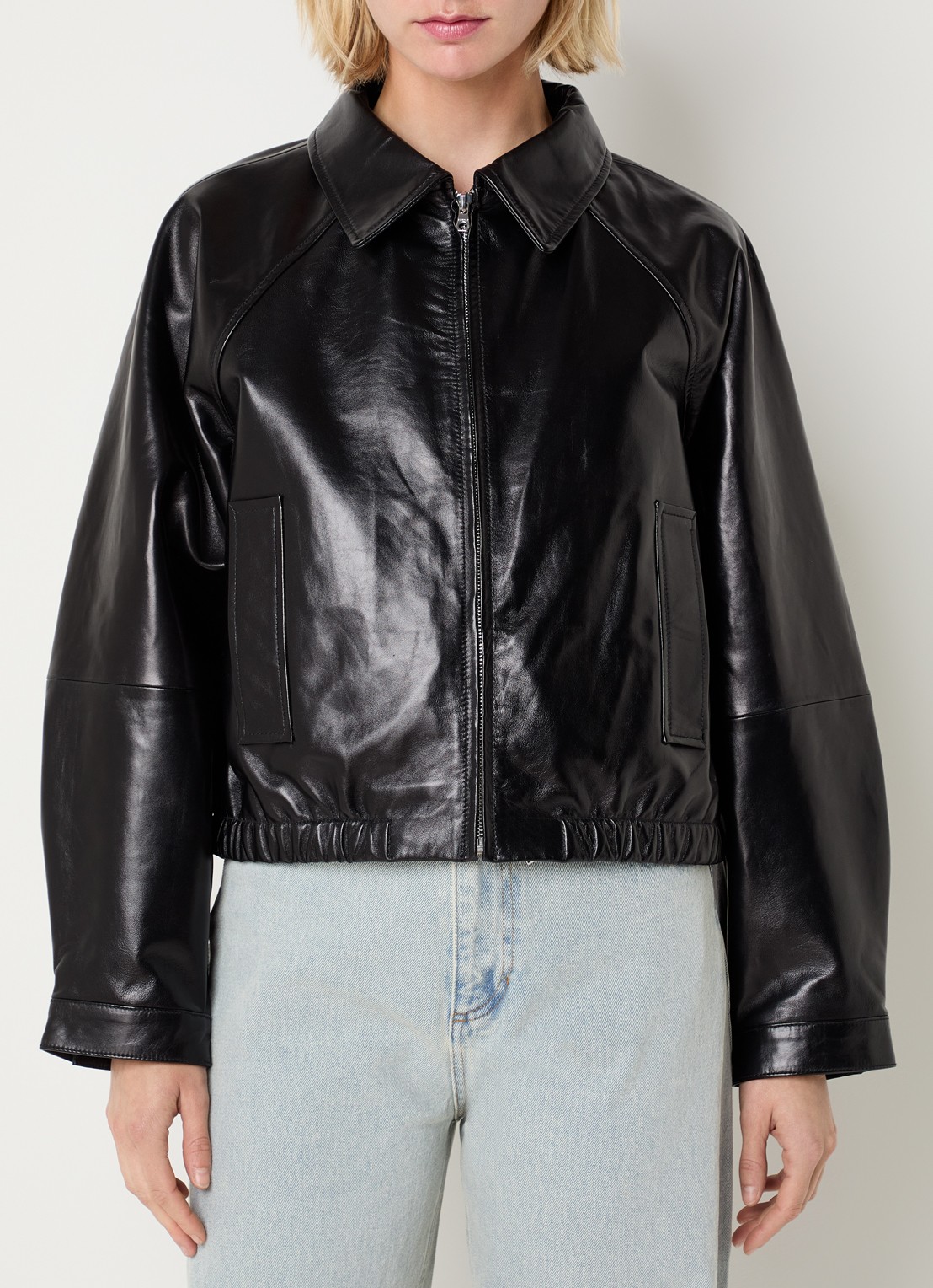 Sandro Cropped jack van lamsleer met steekzakken - detail 3 zwart