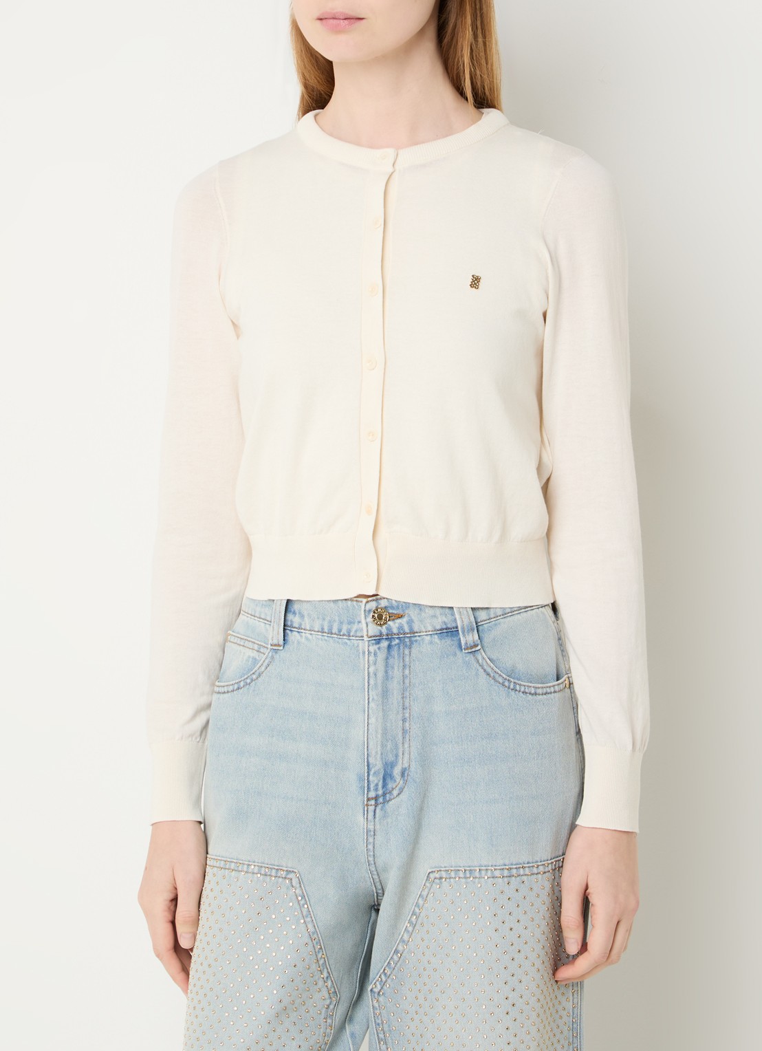 Sandro Fijngebreid cropped vest met logo - detail 4 beige