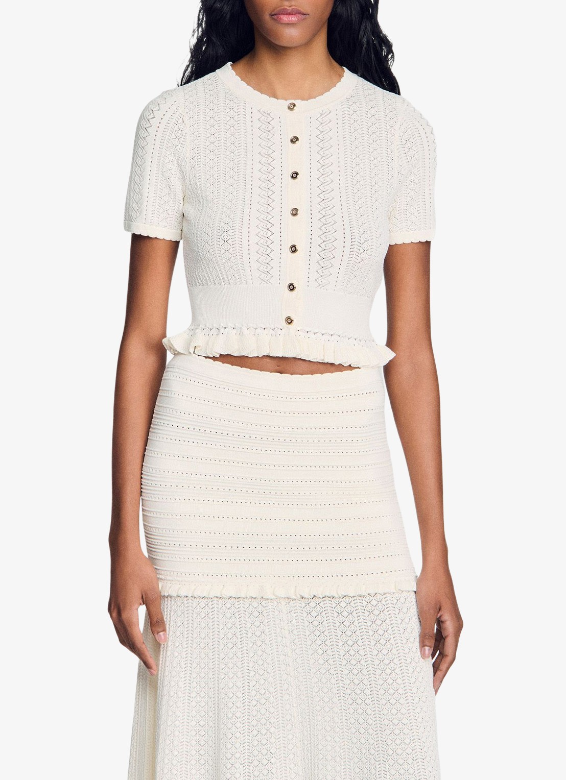 Sandro Fijngebreide crop top met opengewerkt dessin en knoopdetail - detail 3 beige