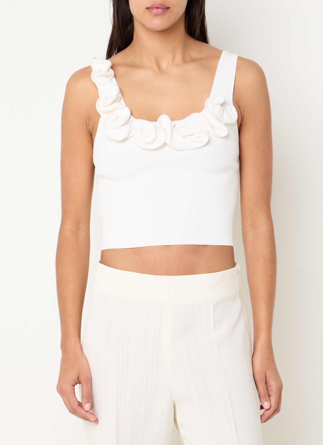 Sandro Fijngebreide crop top met ruches - detail 4 gebroken wit