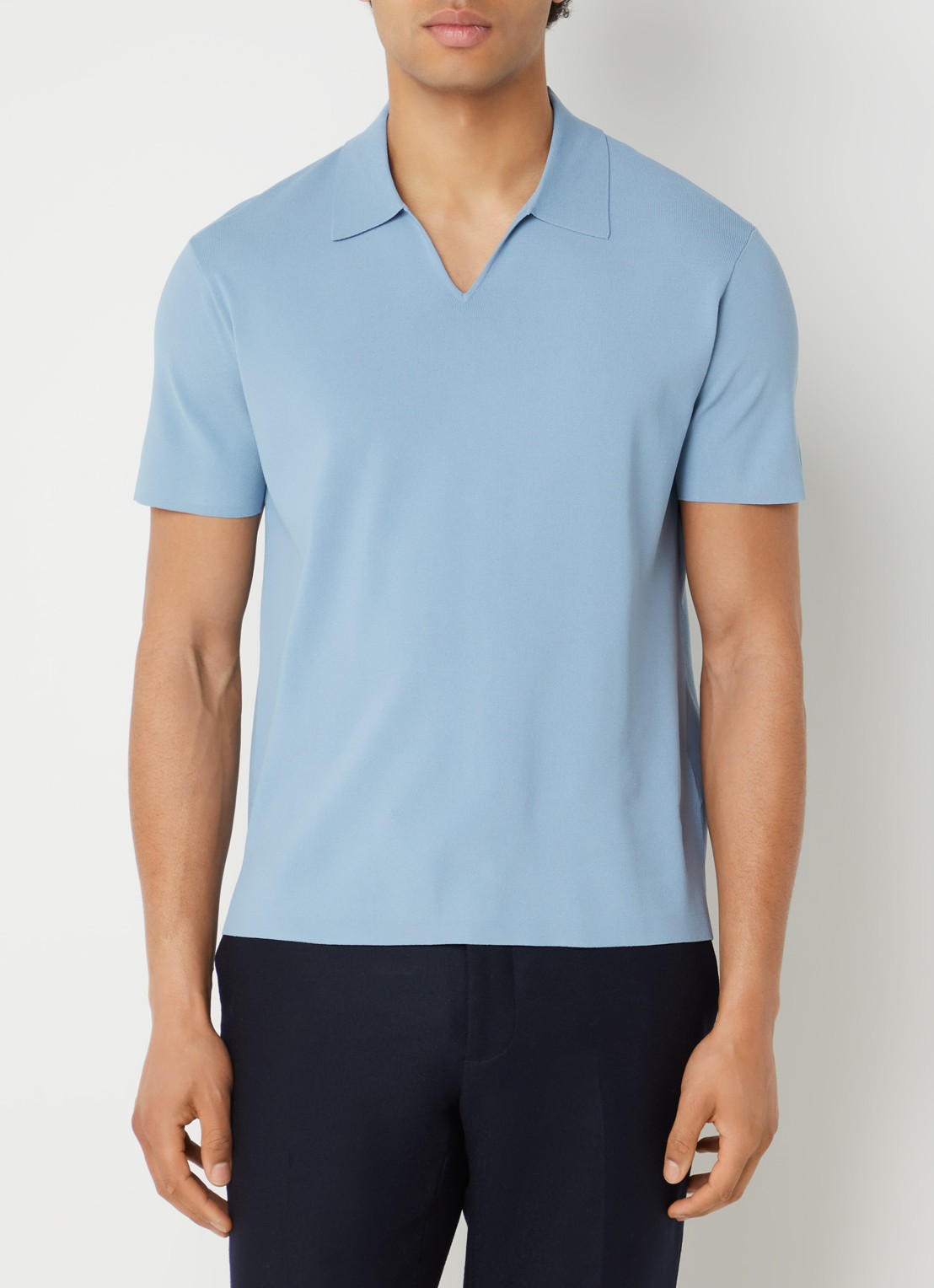 Sandro Fijngebreide polo met stretch - detail staalblauw