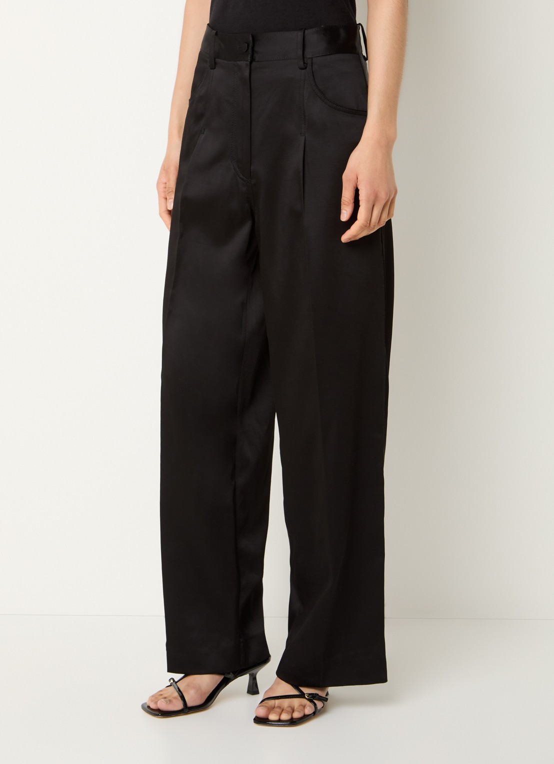 Sandro High waist loose fit pantalon van satijn met steekzakken - detail 3 zwart