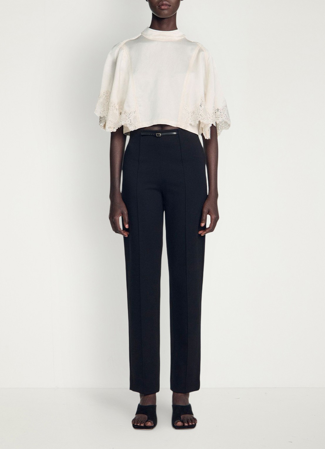 Sandro High waist straight fit broek met ritszakken - detail 2 zwart