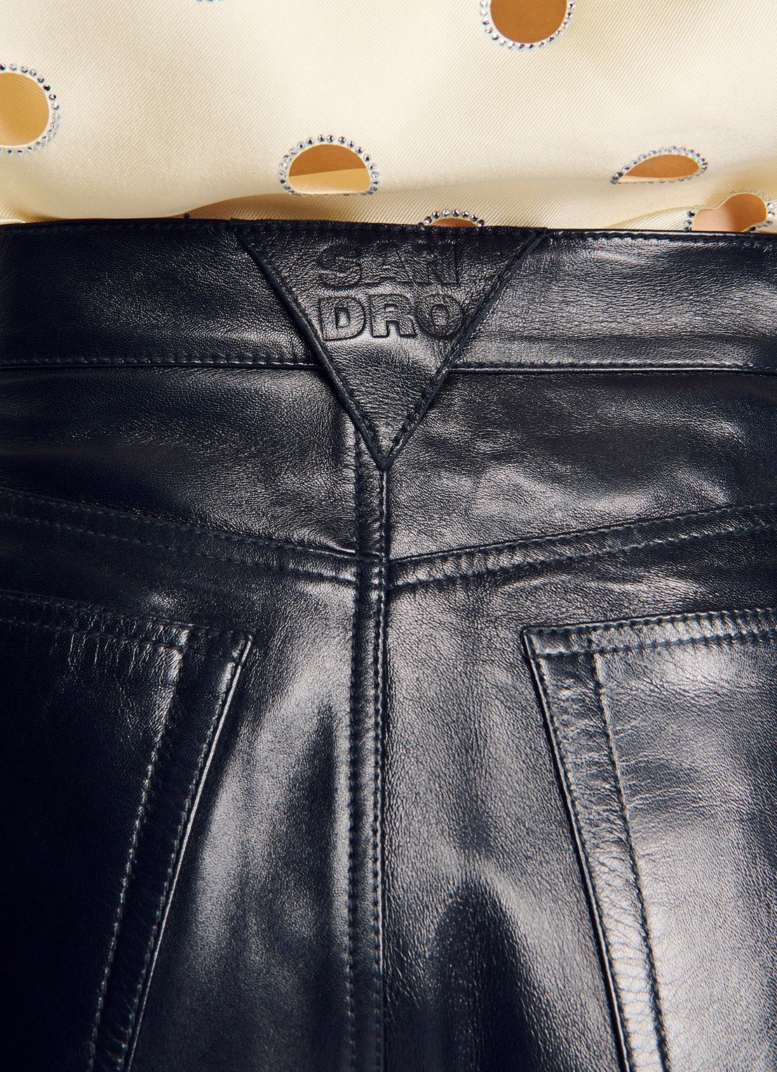 Sandro High waist straight fit broek van lamsleer - detail 4 zwart