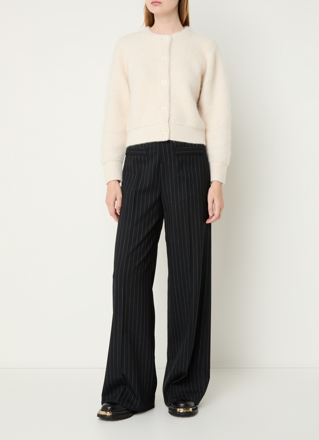 Sandro High waist wide fit pantalon in wolblend met krijtstreep - voorkant 2 zwart