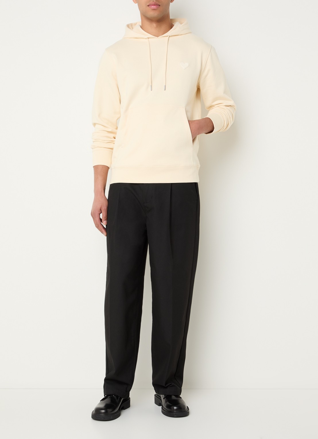 Sandro Hoodie met logo - voorkant 2 creme