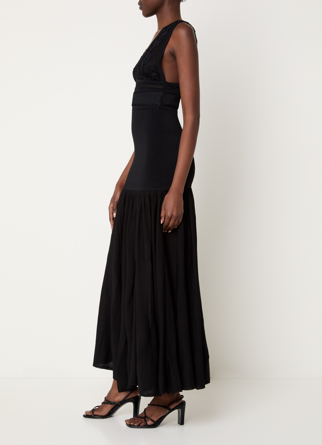 Sandro Maxi jurk met details van kant - voorkant 4 zwart