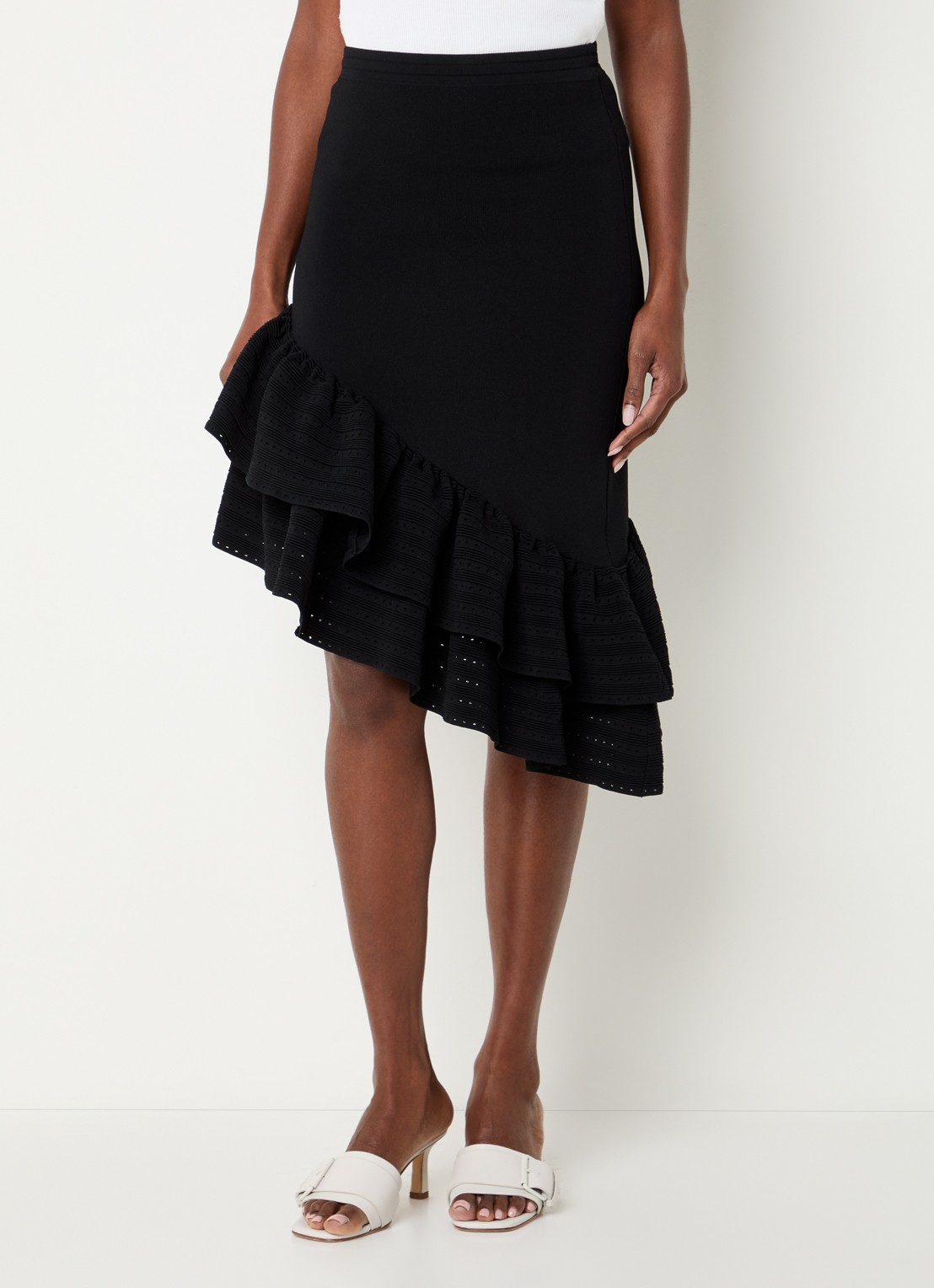 Sandro Mid waist rok met asymmetrische zoom en volant - detail zwart