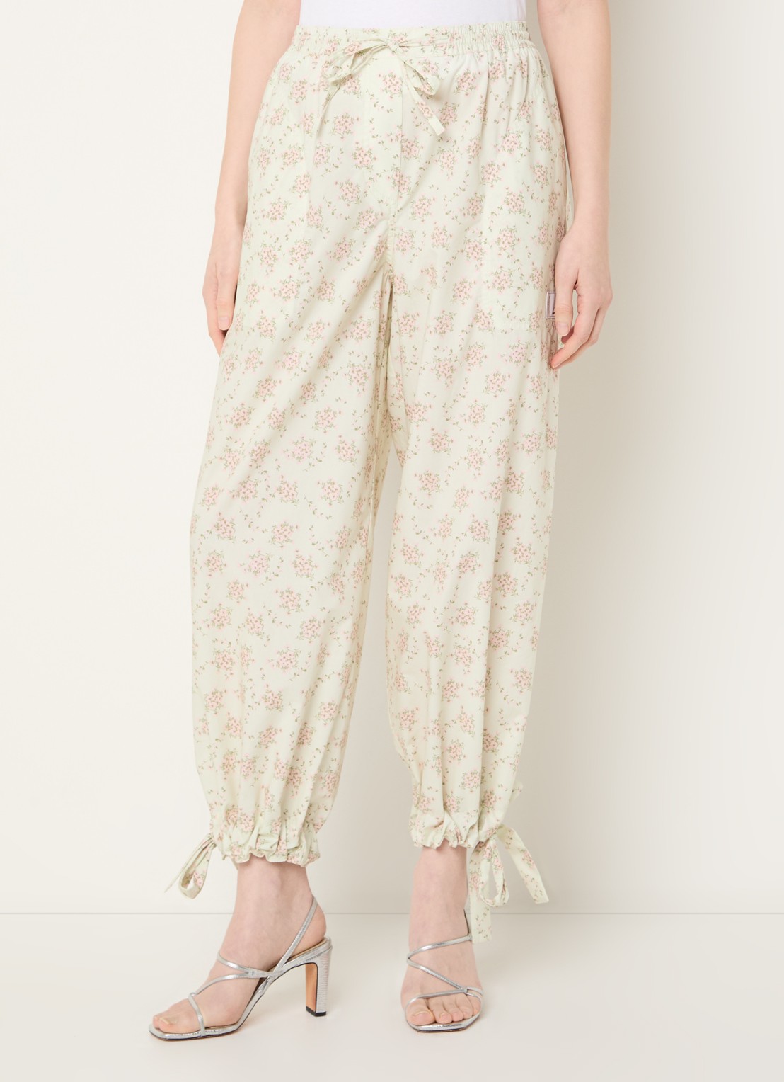 Sandro Mid waist wide fit broek met bloemenprint - detail 4 lindegroen