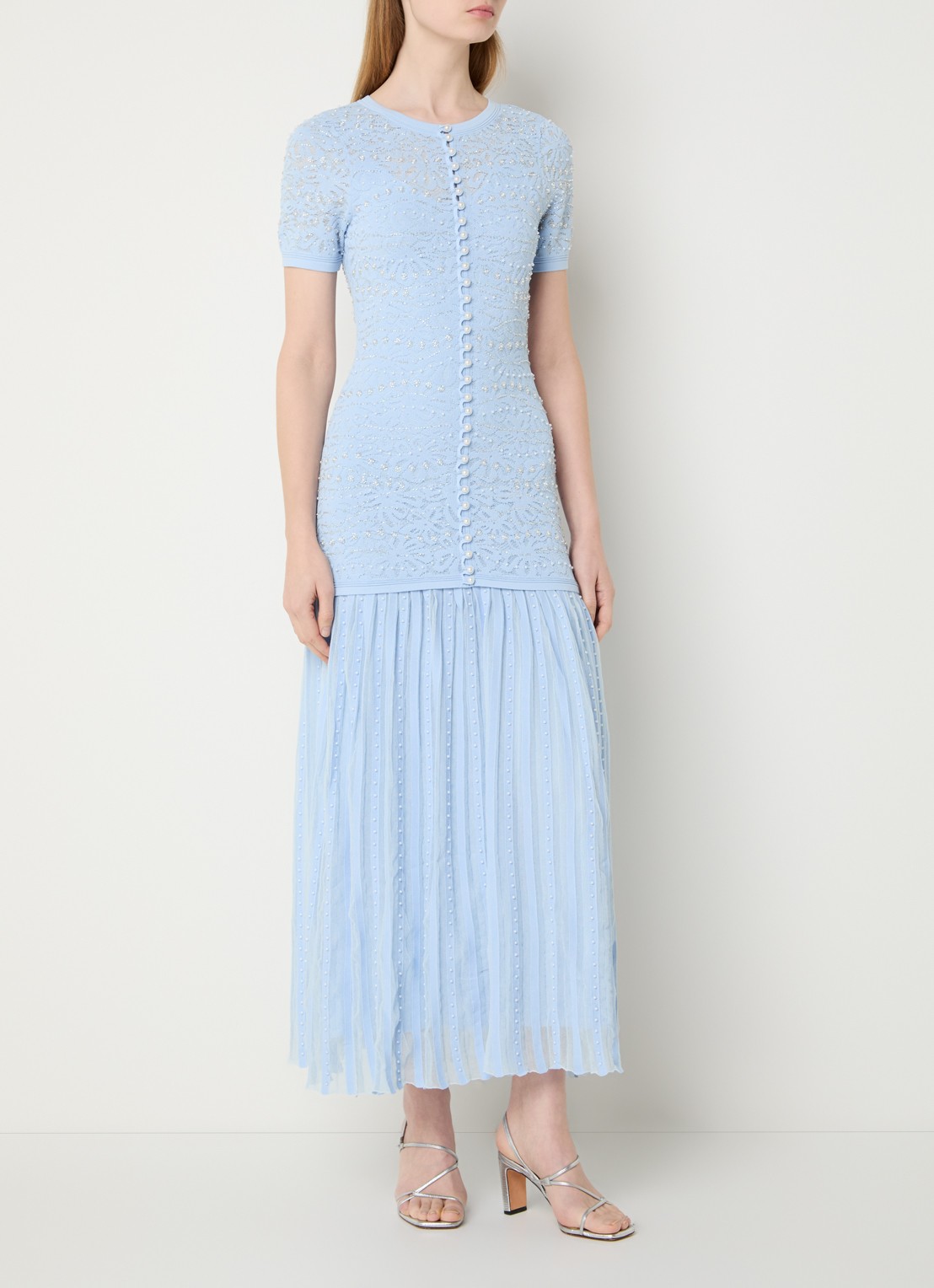 Sandro Midi blousejurk met imitatieparels en broderie - detail lichtblauw