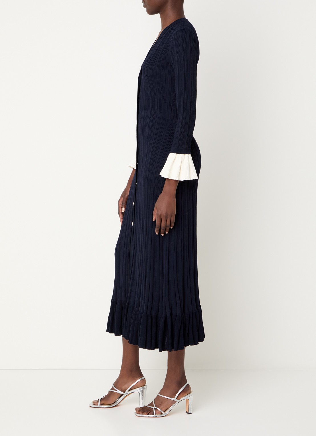 Sandro Midi jurk met V-hals - voorkant 4 donkerblauw