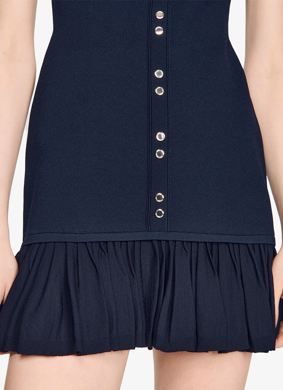Sandro Mini jurk met ronde hals en ruches - detail 5 donkerblauw