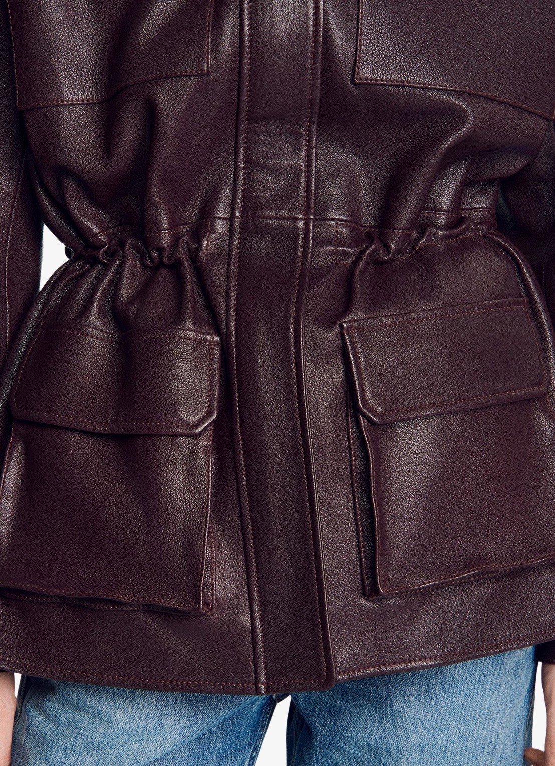 Sandro Oversized jack van lamsleer met opstaande kraag - detail 3 bordeauxrood