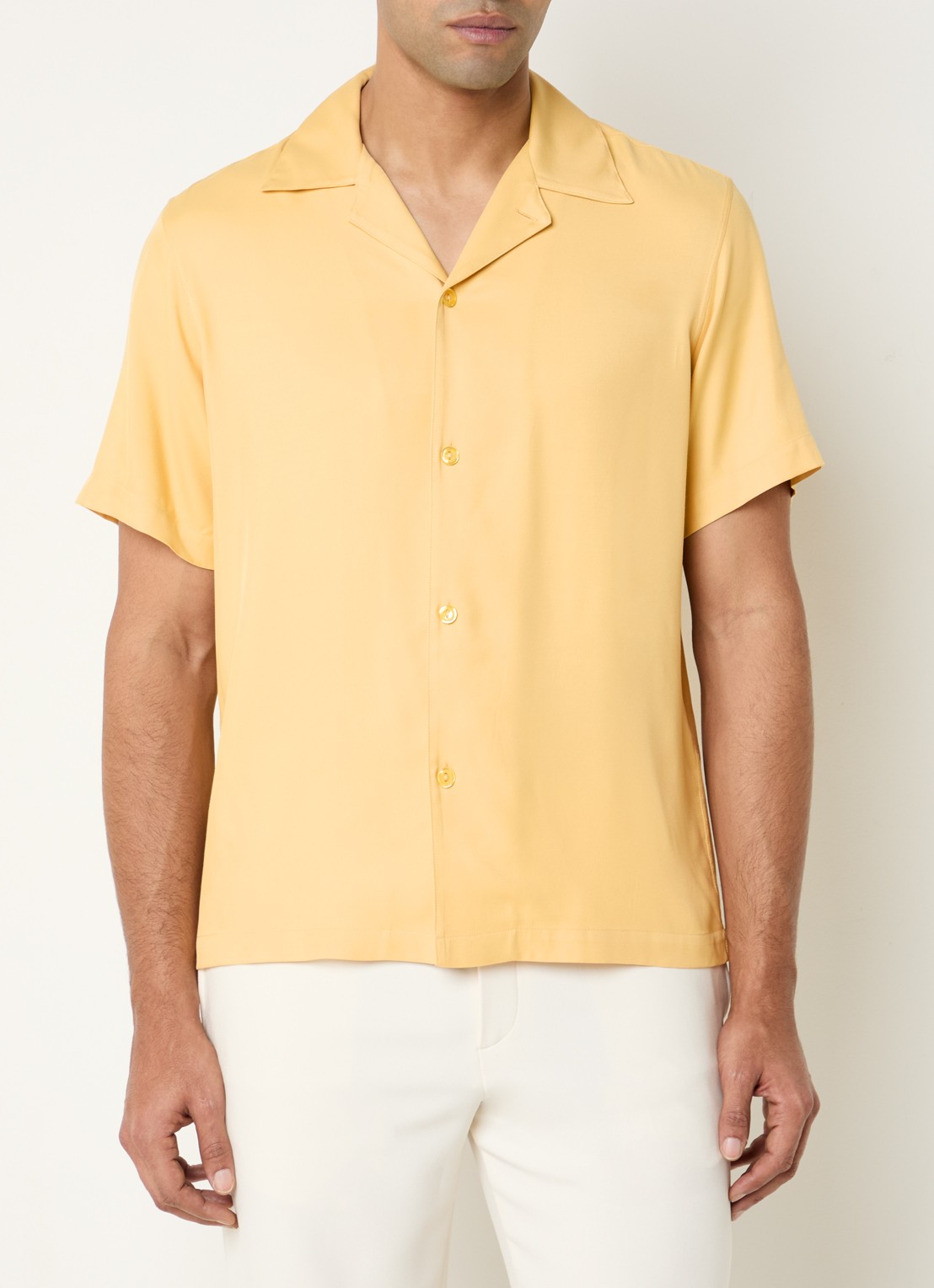 Sandro Regular fit overhemd met V-hals - detail 2 okergeel