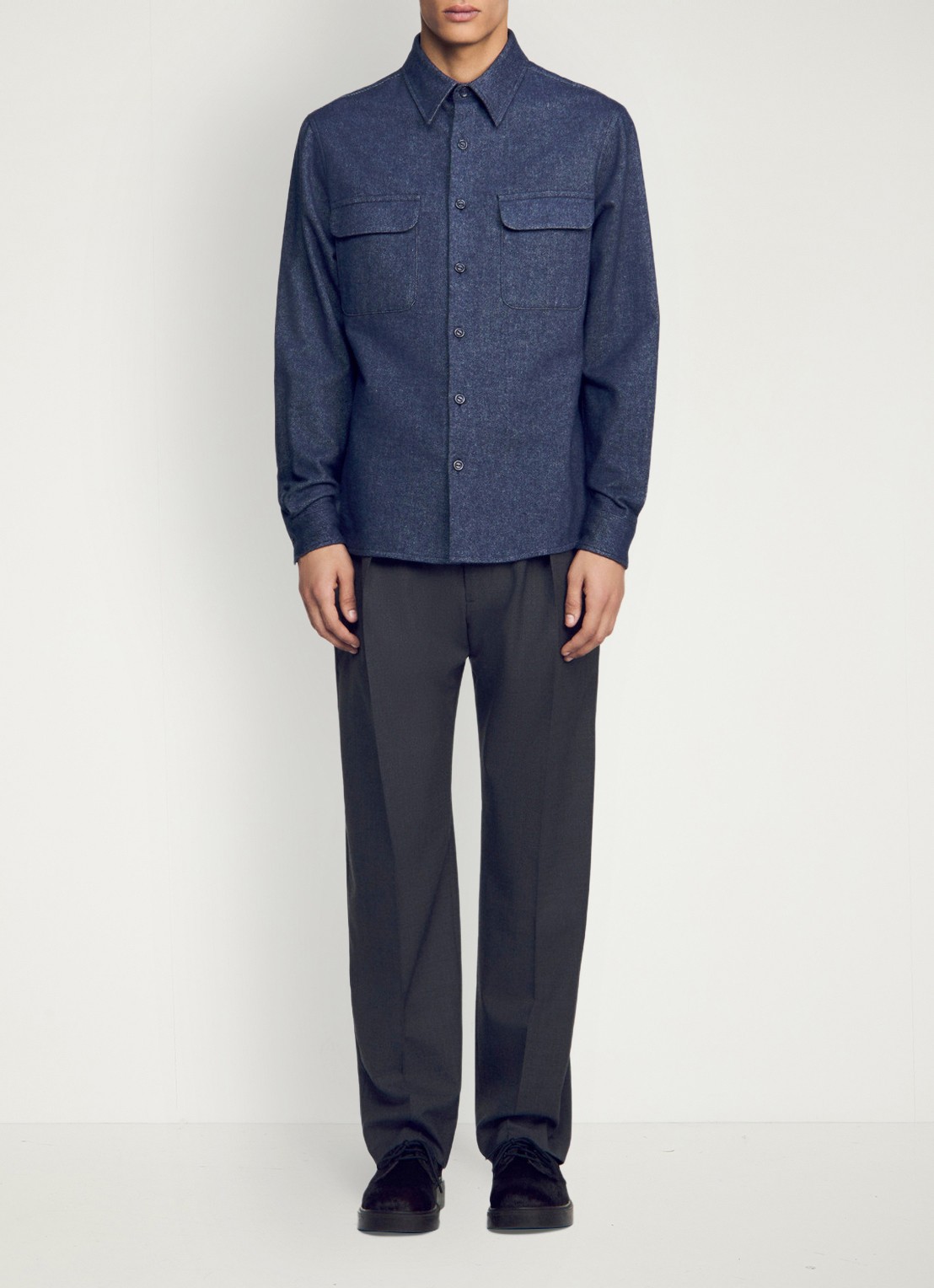 Sandro Regular fit overshirt met borstzak - voorkant 3 blauw
