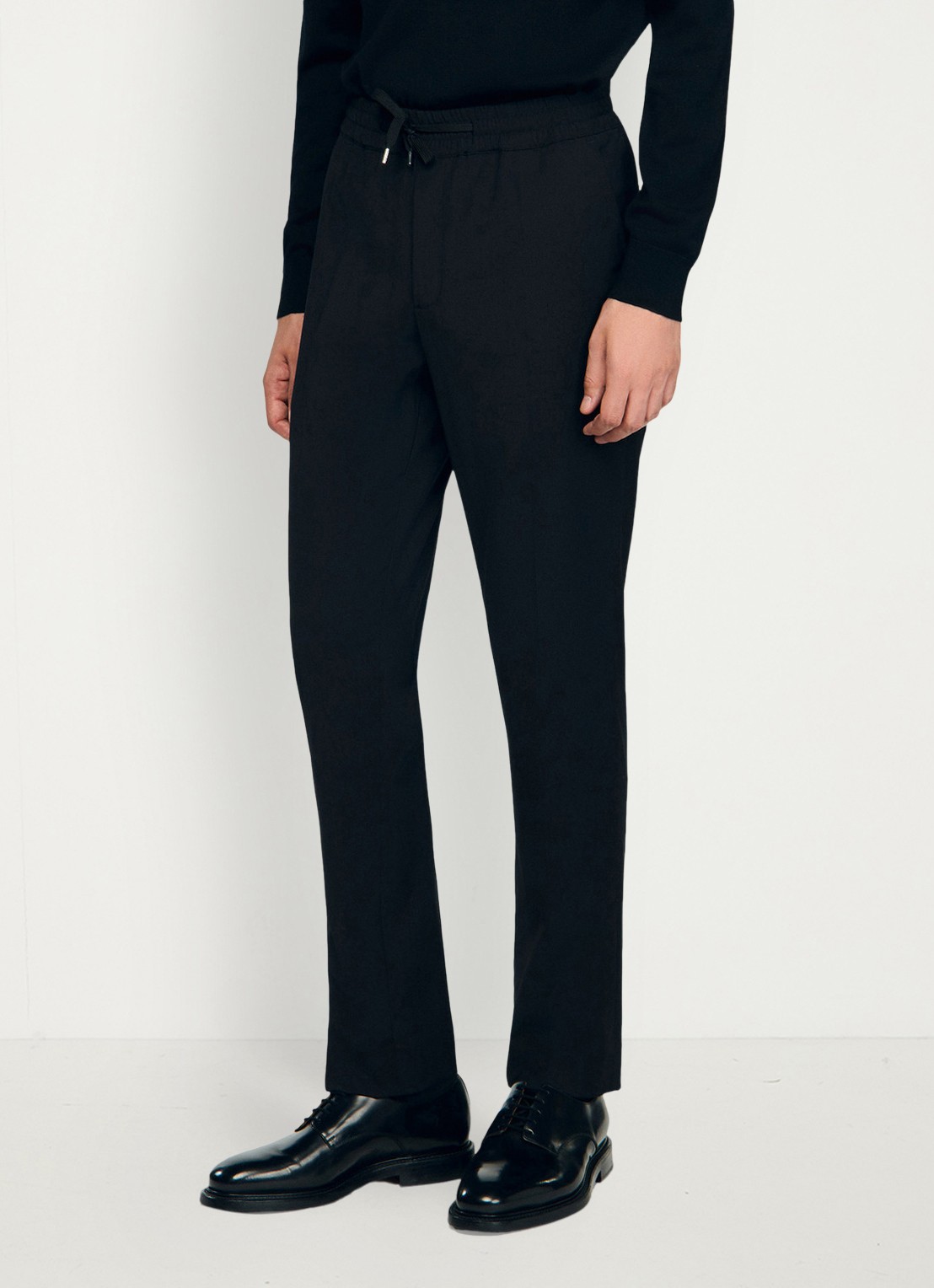 Sandro Slim fit pantalon in wolblend met elastische band - detail black / zwart