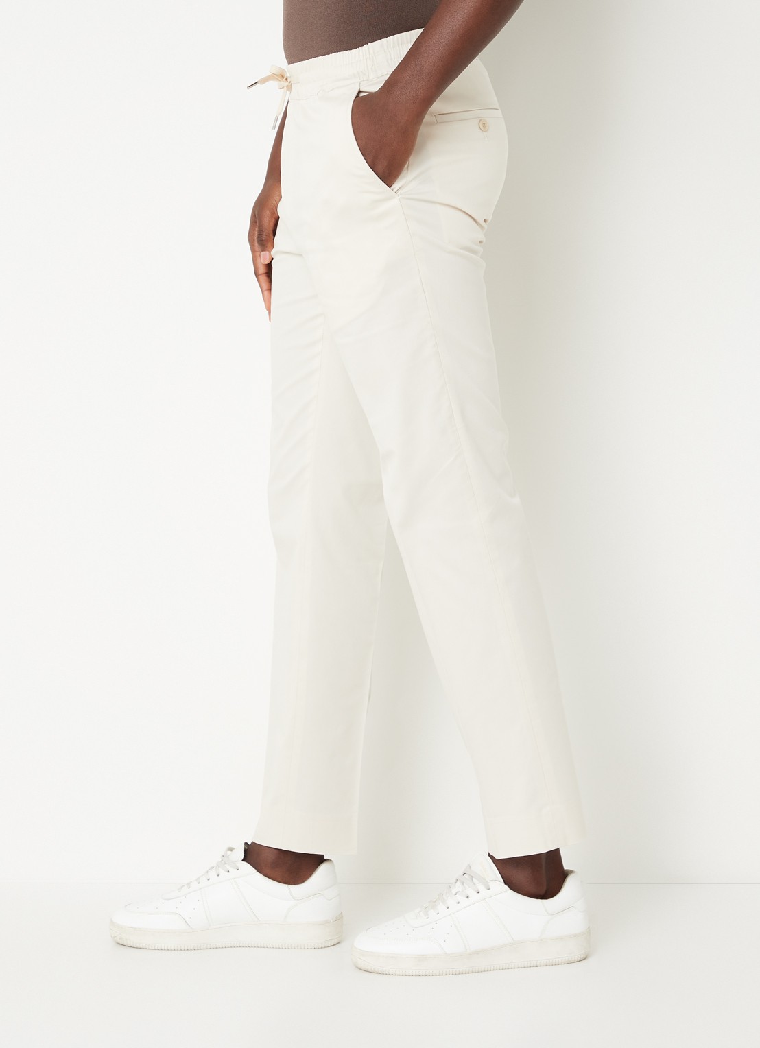 Sandro Straight fit chino  met steekzakken - detail 2 creme