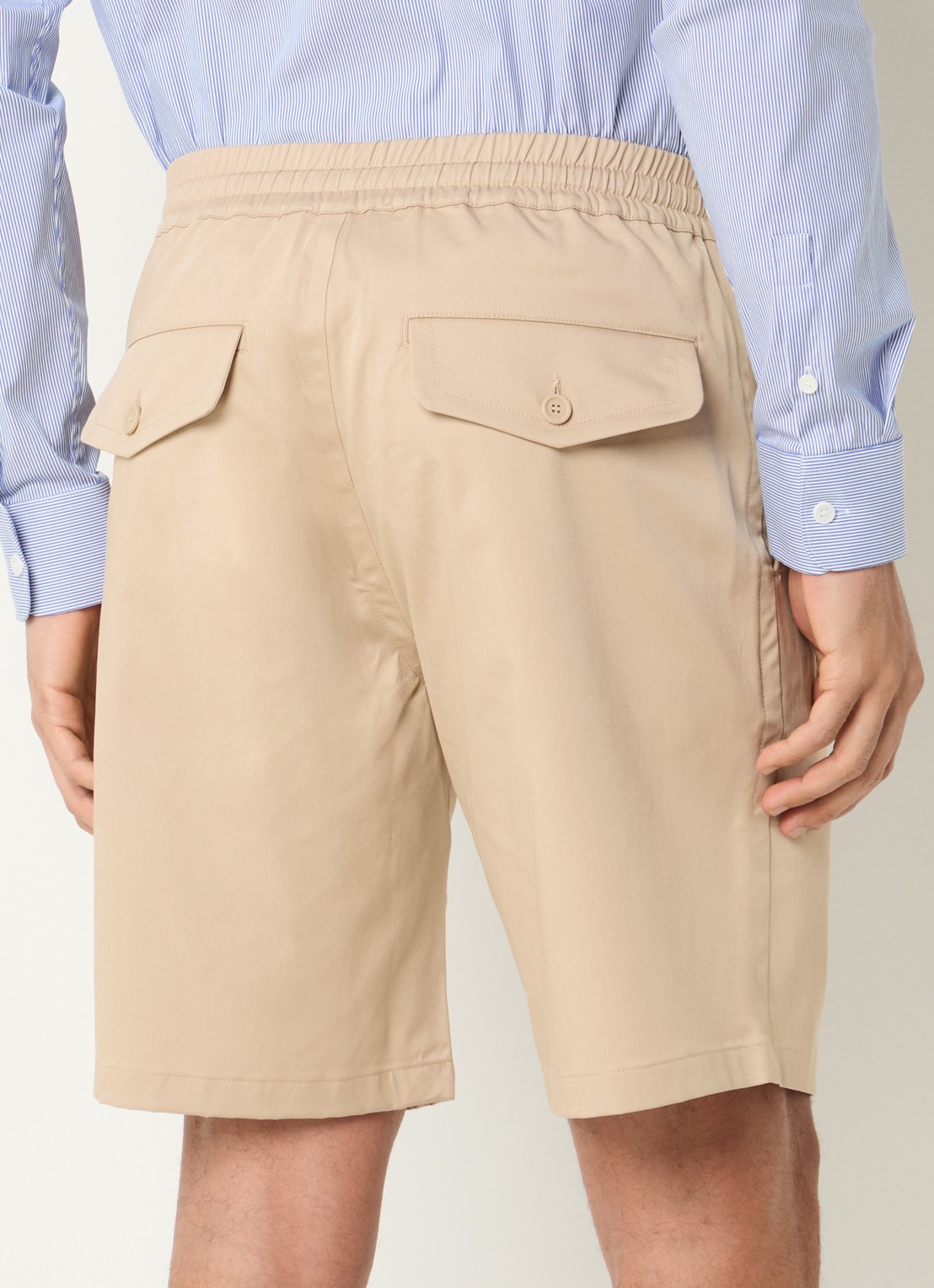Sandro Straight fit korte broek met steekzakken - achterkant 3 beige