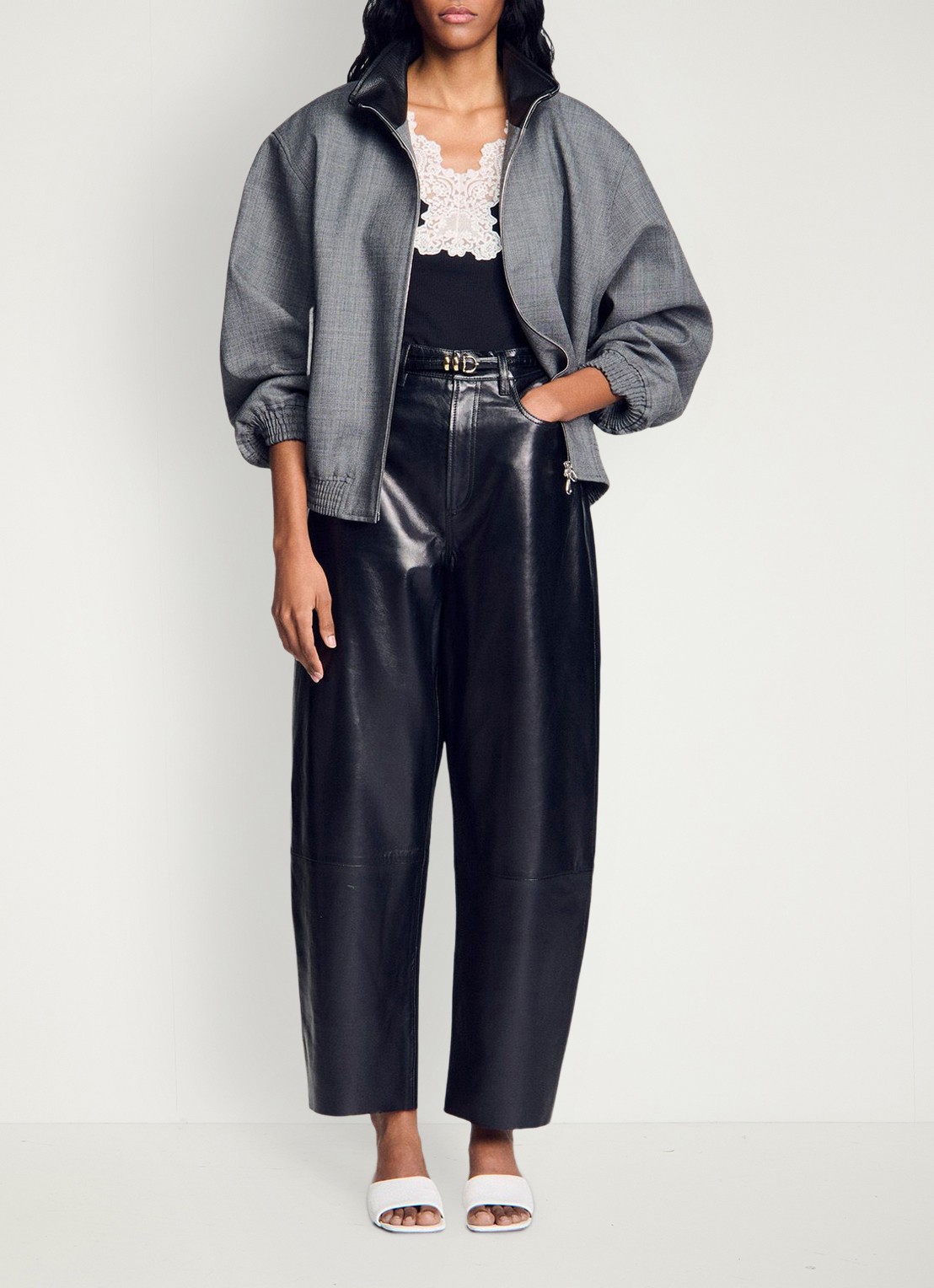 Sandro Top met spaghettibandjes en details van kant - detail 4 black / zwart