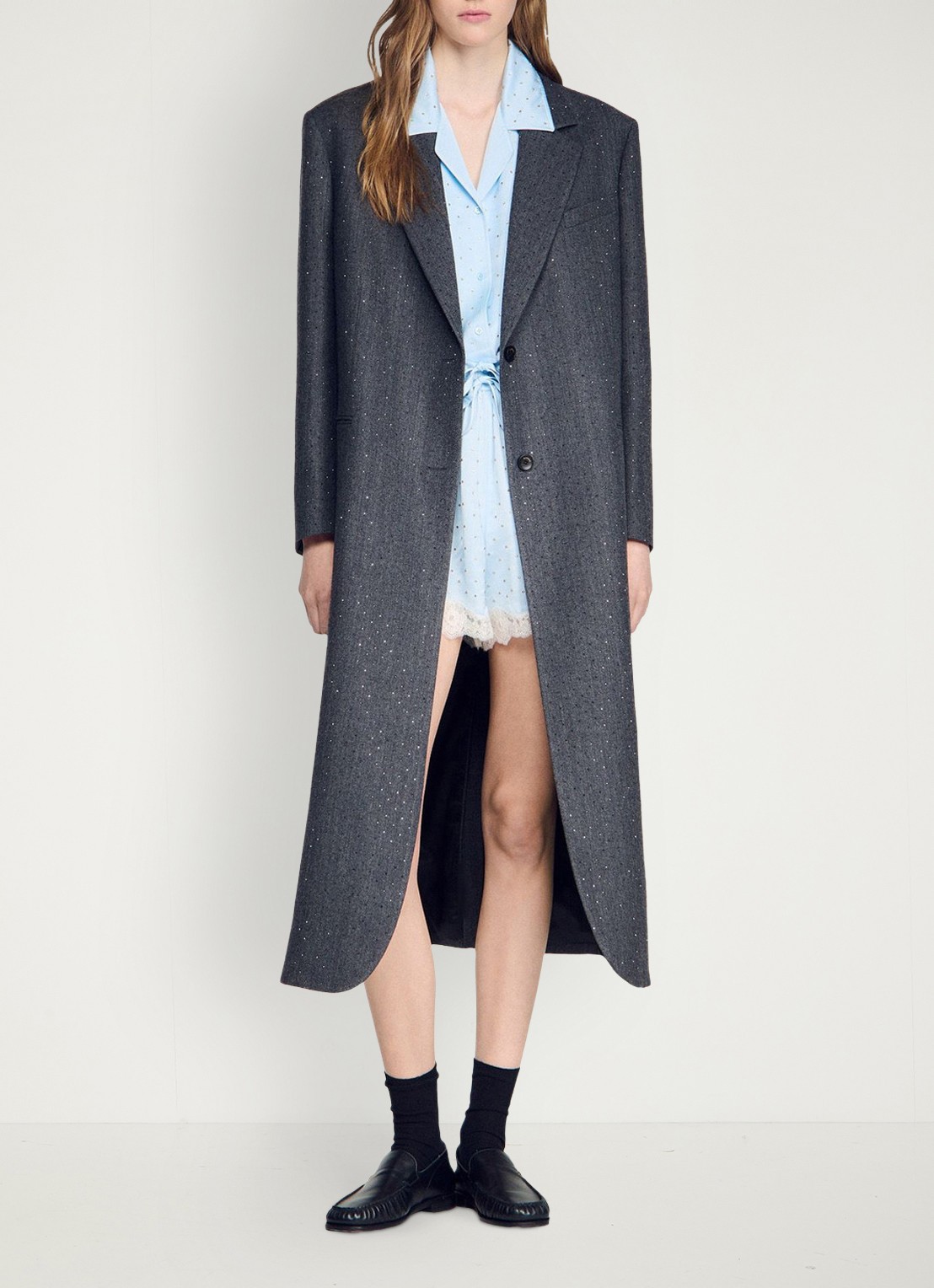Sandro Trenchcoat met stippenprint - voorkant 7 dark grey / grijs