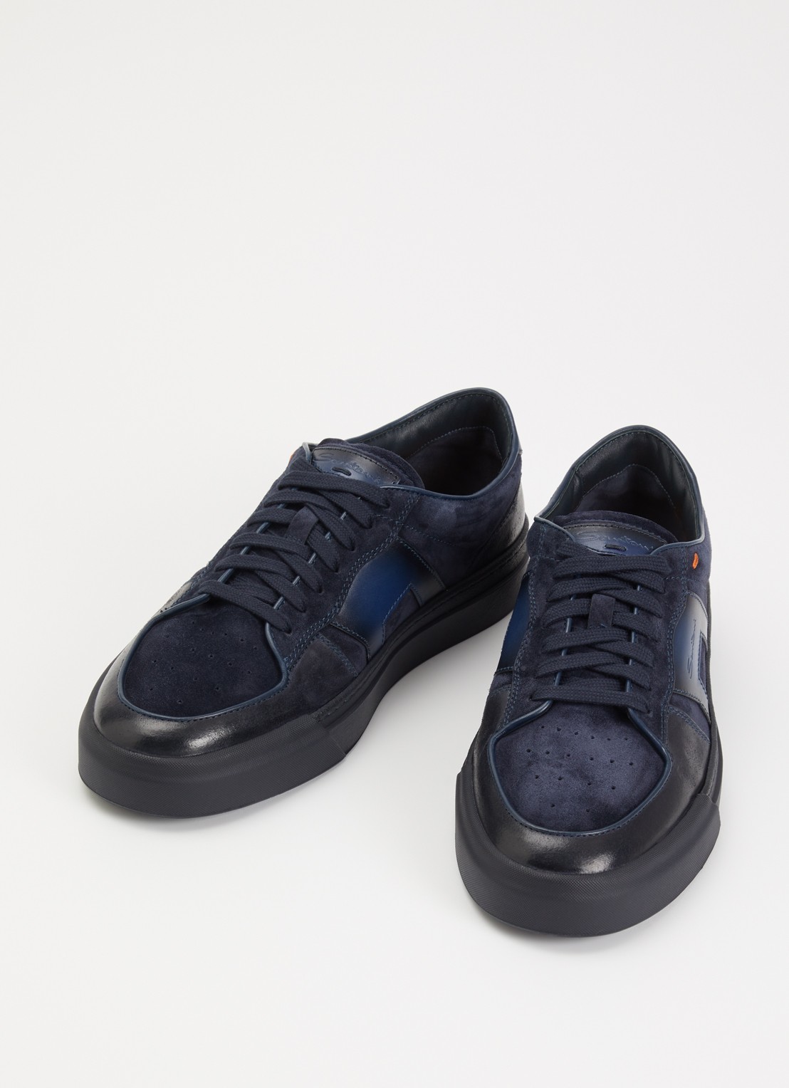 Santoni DBS Sport sneaker van suède met leren details - detail 2 donkerblauw