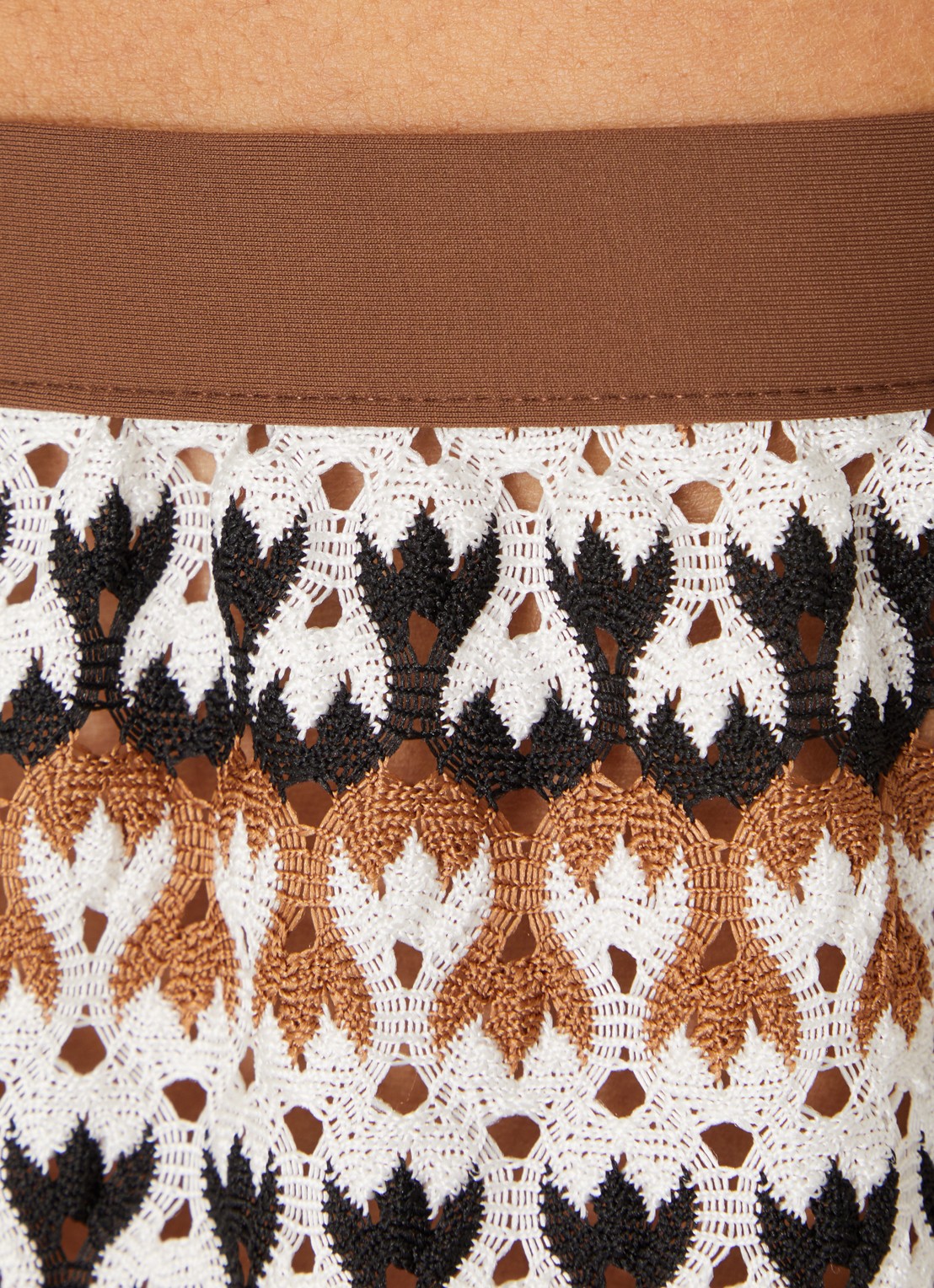 Sarda Biles mid waist straight fit strandshort van crochet - detail 5 zand