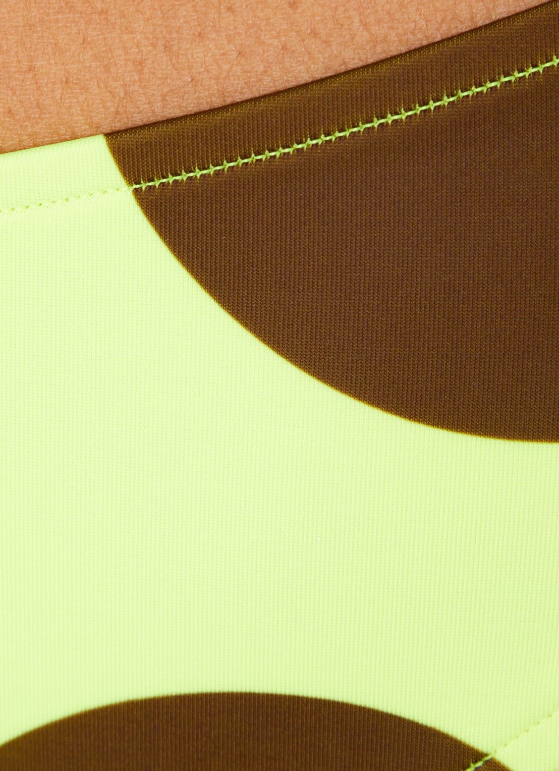 Sarda Birgit bikinislip met stippenprint - detail 2 neongeel